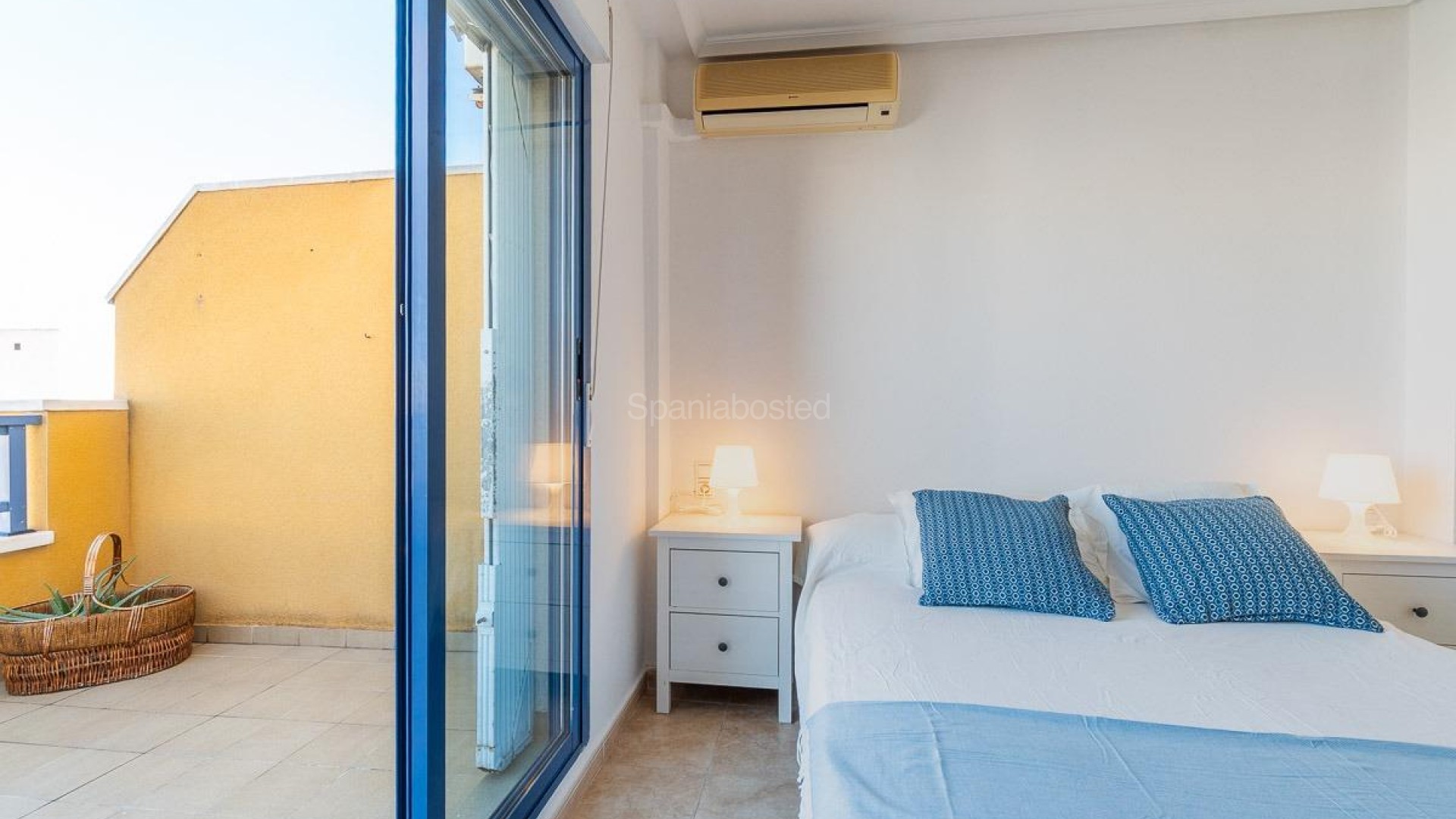 Resale - Apartment -
Torrevieja