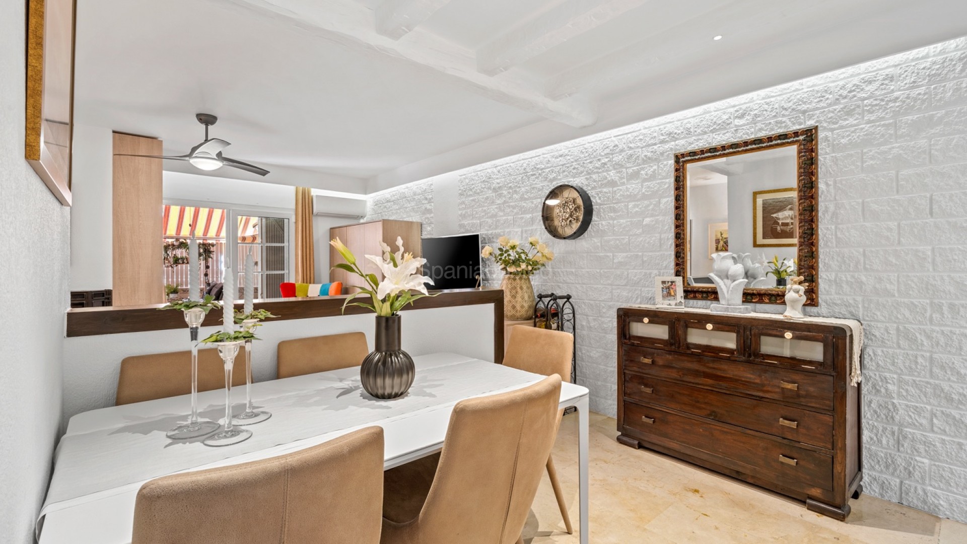 Resale - Apartment -
Torrevieja