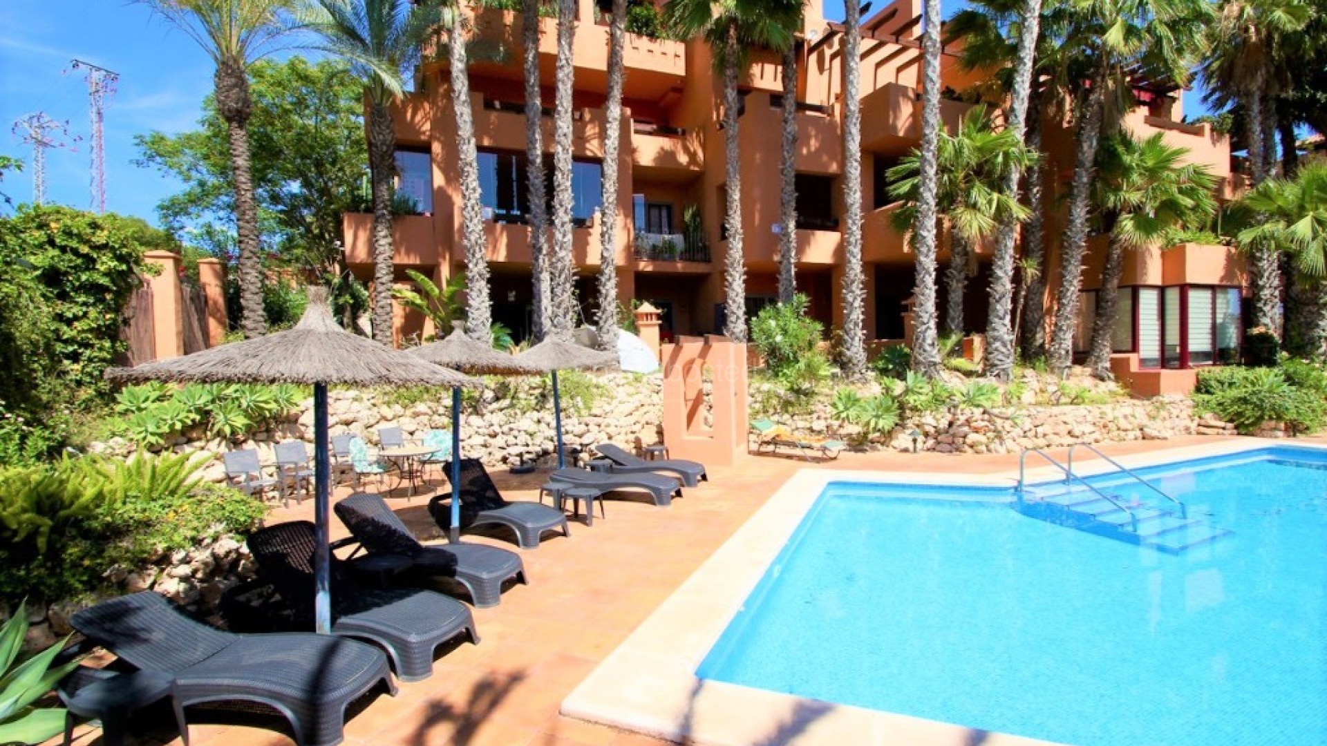 Resale - Apartment -
Villamartín - Villamartin