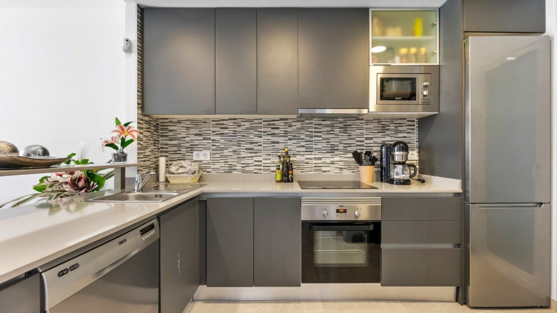 Resale - Apartment -
Villamartín - Villamartin