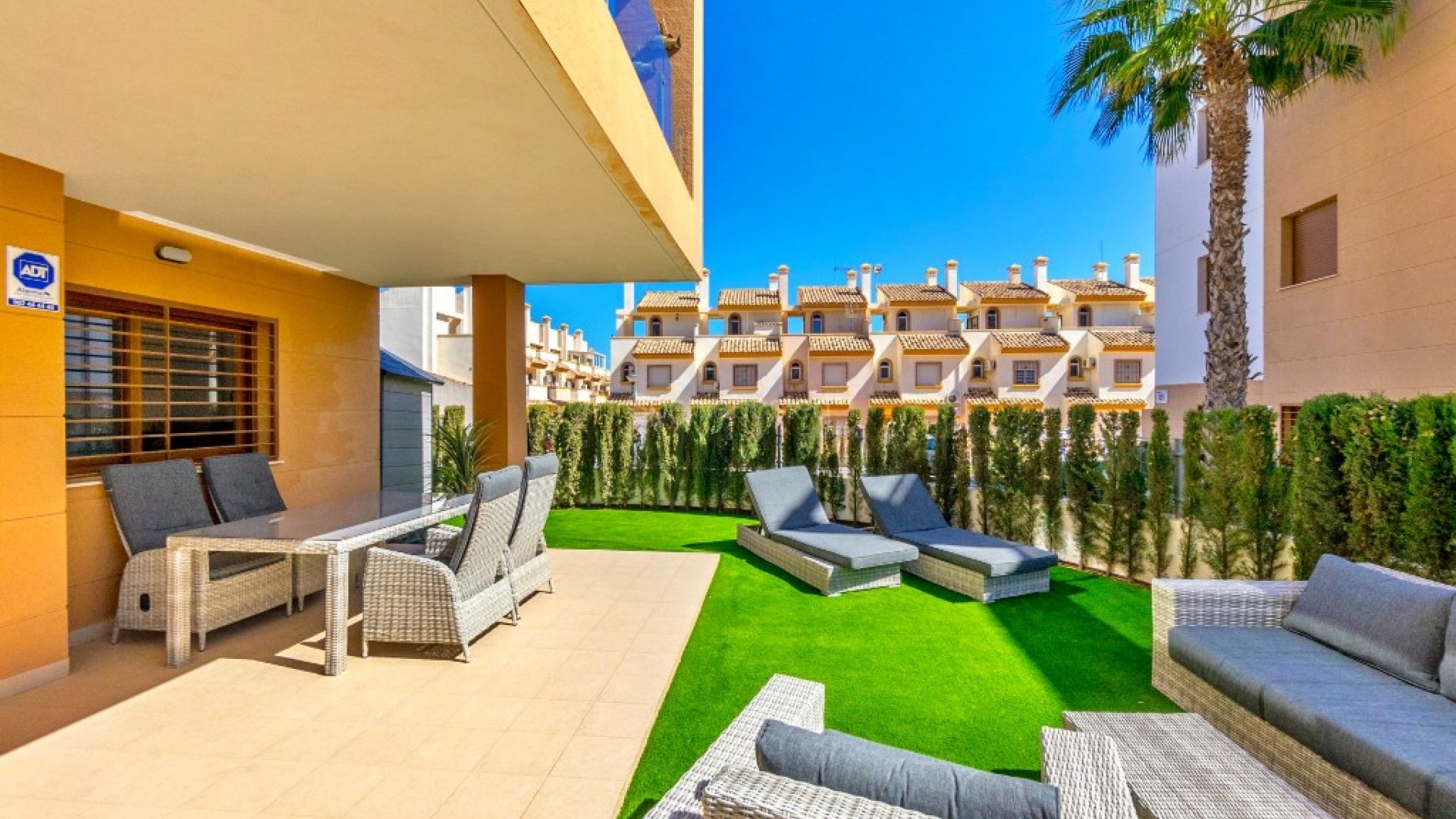 Resale - Apartment -
Villamartín - Villamartin