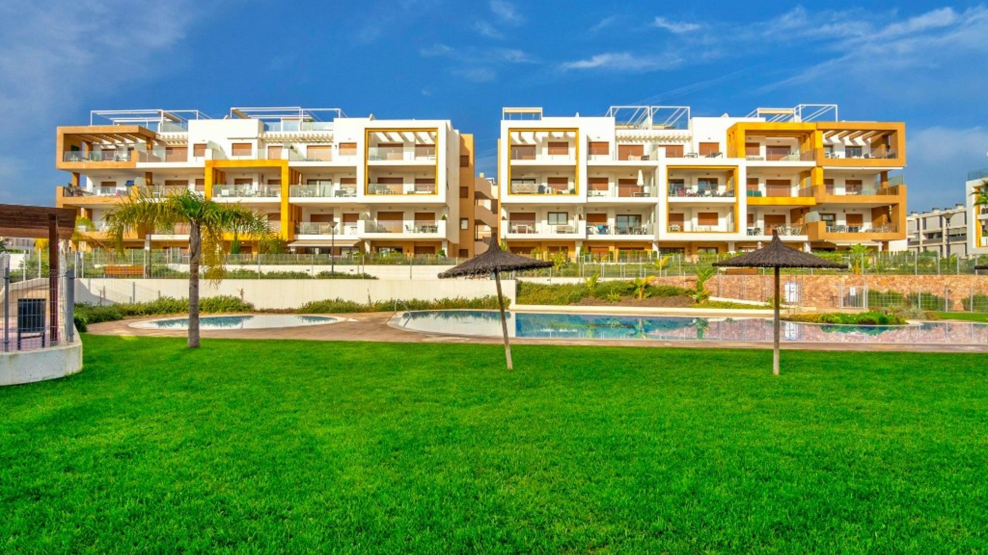 Resale - Apartment -
Villamartín - Villamartin