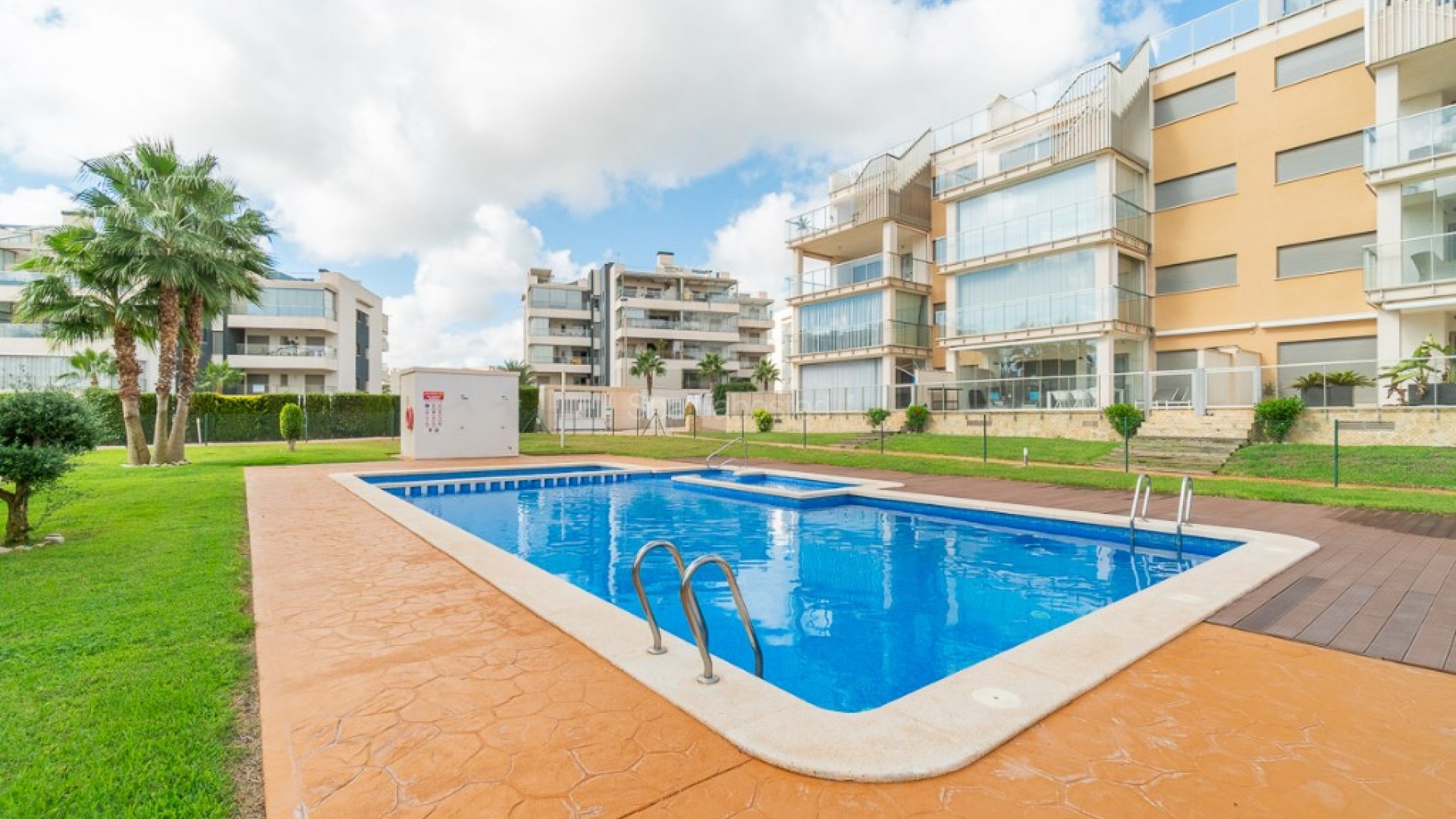 Resale - Apartment -
Villamartín - Villamartin