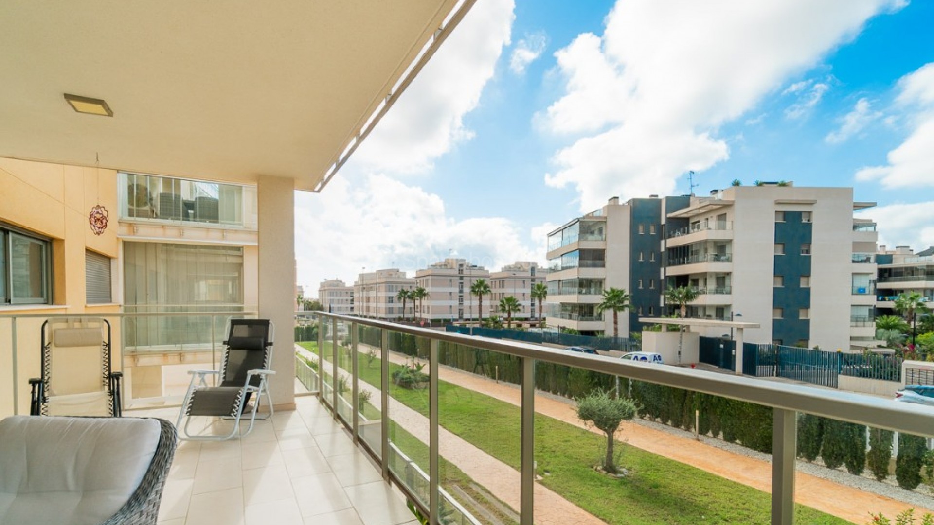Resale - Apartment -
Villamartín - Villamartin