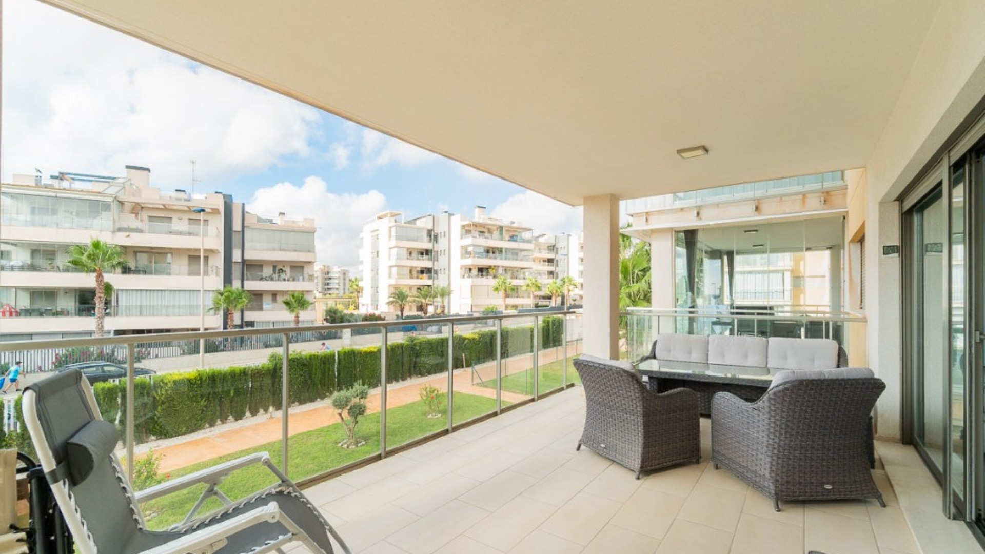 Resale - Apartment -
Villamartín - Villamartin