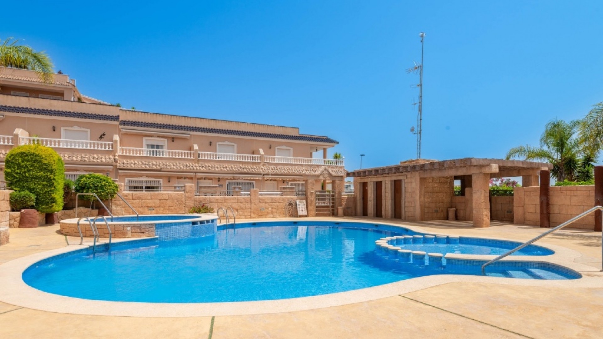 Resale - Apartment -
Villamartín - Villamartin