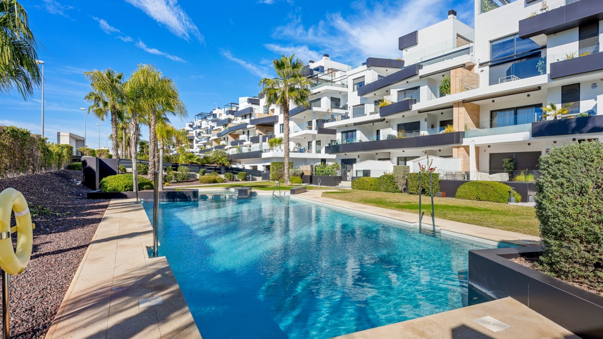 Resale - Apartment -
Villamartín - Villamartin