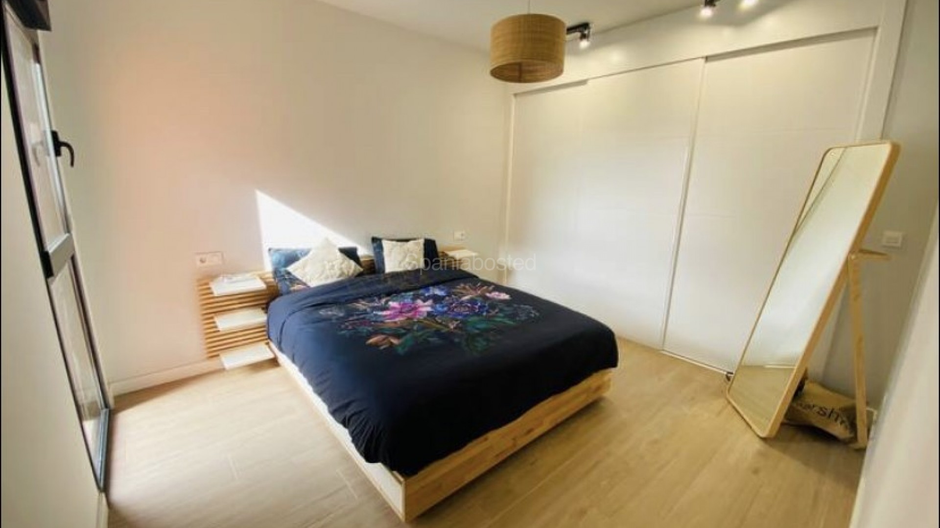 Resale - Apartment -
Villamartín - Villamartin