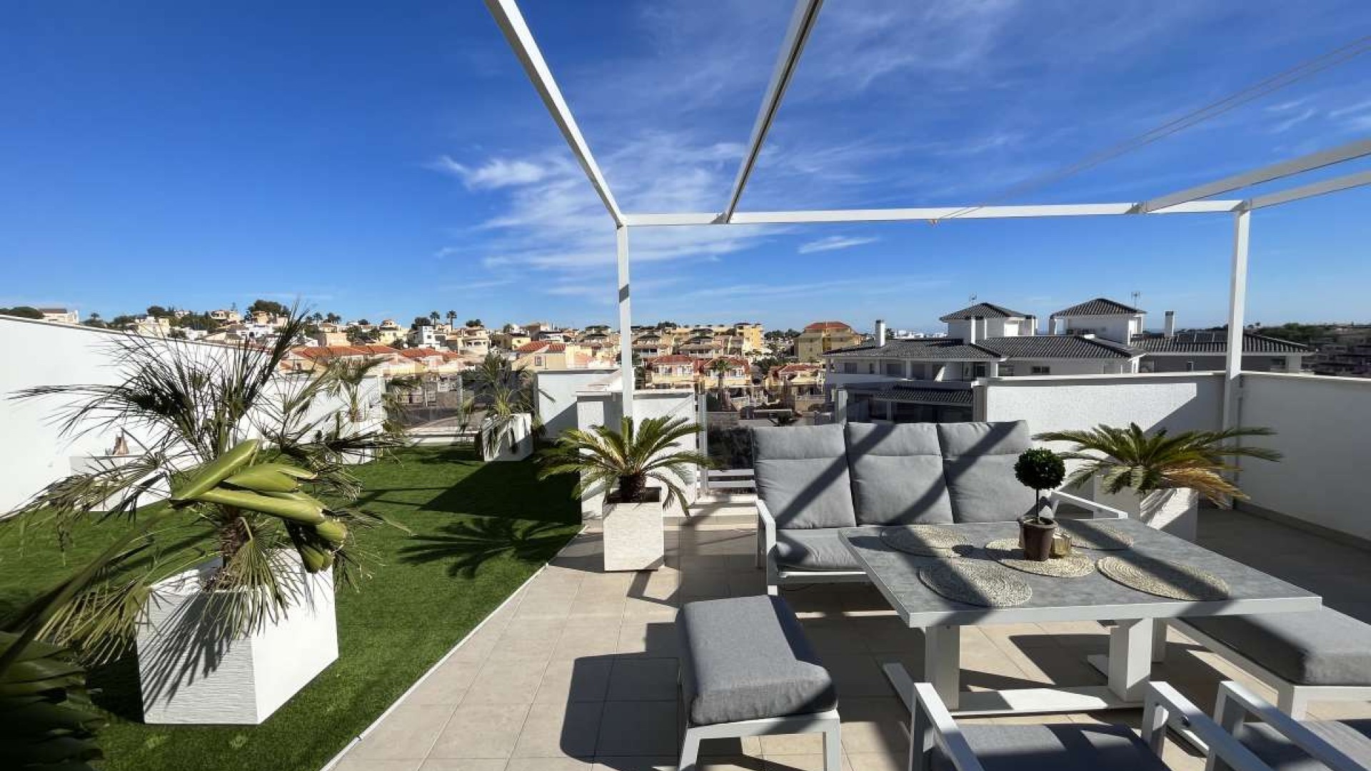 Resale - Apartment -
Villamartín - Villamartin