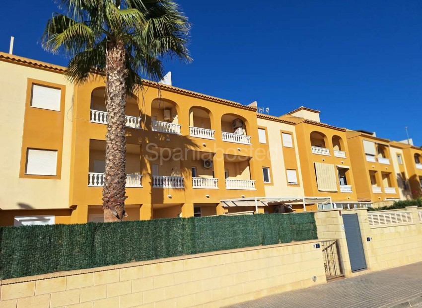 Resale - Apartment -
Villamartín - Villamartin