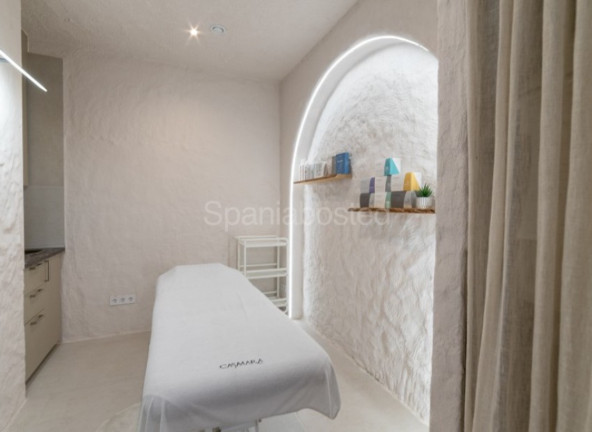 Resale - Business -
Alicante - Center