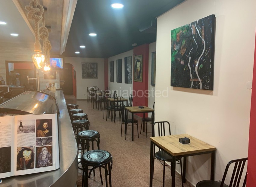 Resale - Commercial -
Alicante