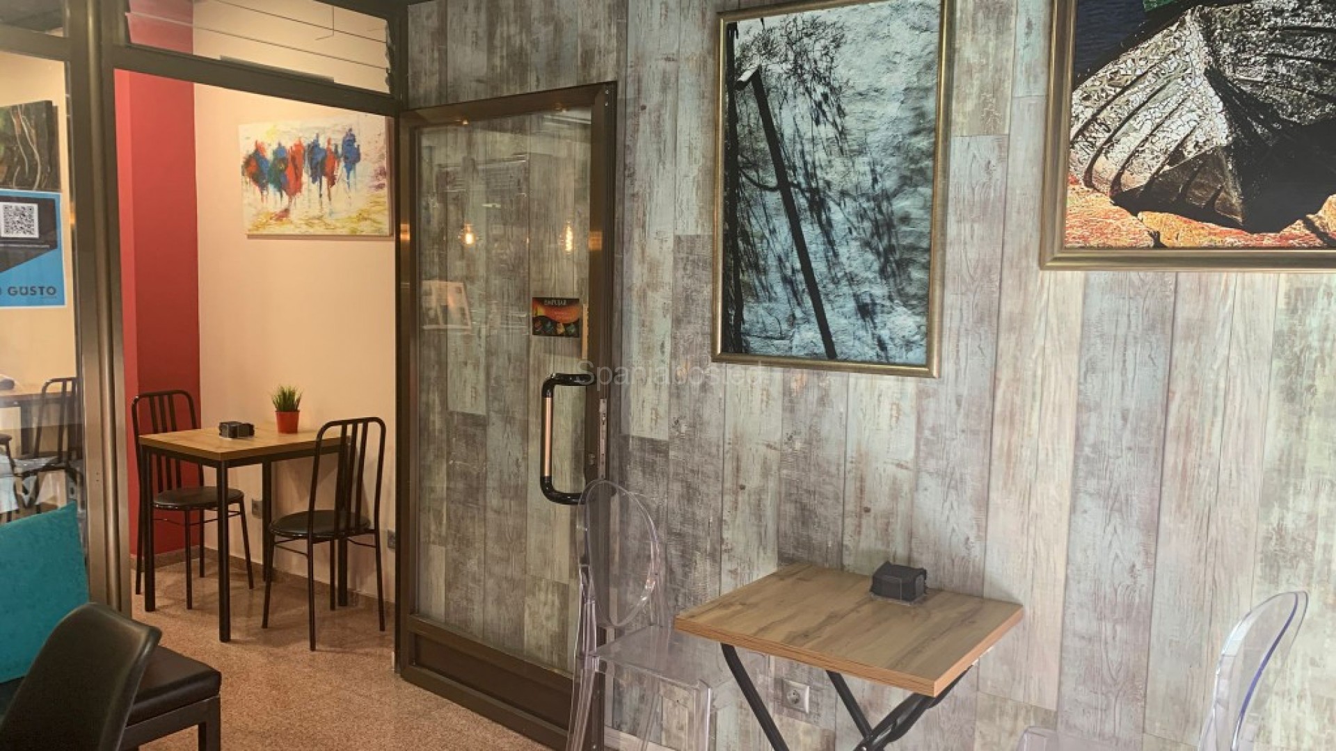 Resale - Commercial -
Alicante