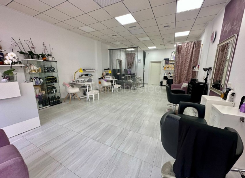 Resale - Commercial -
La Zenia