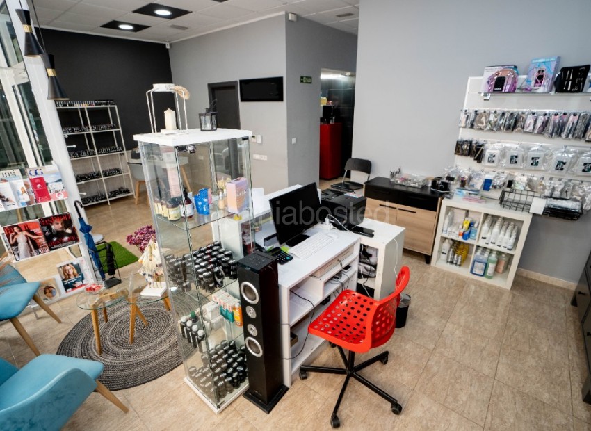 Resale - Commercial -
Torrevieja