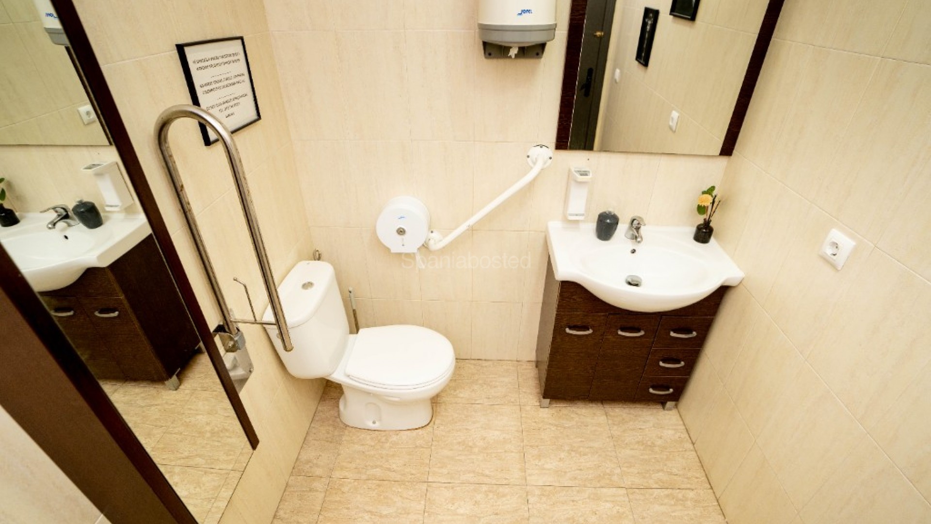 Resale - Commercial -
Torrevieja