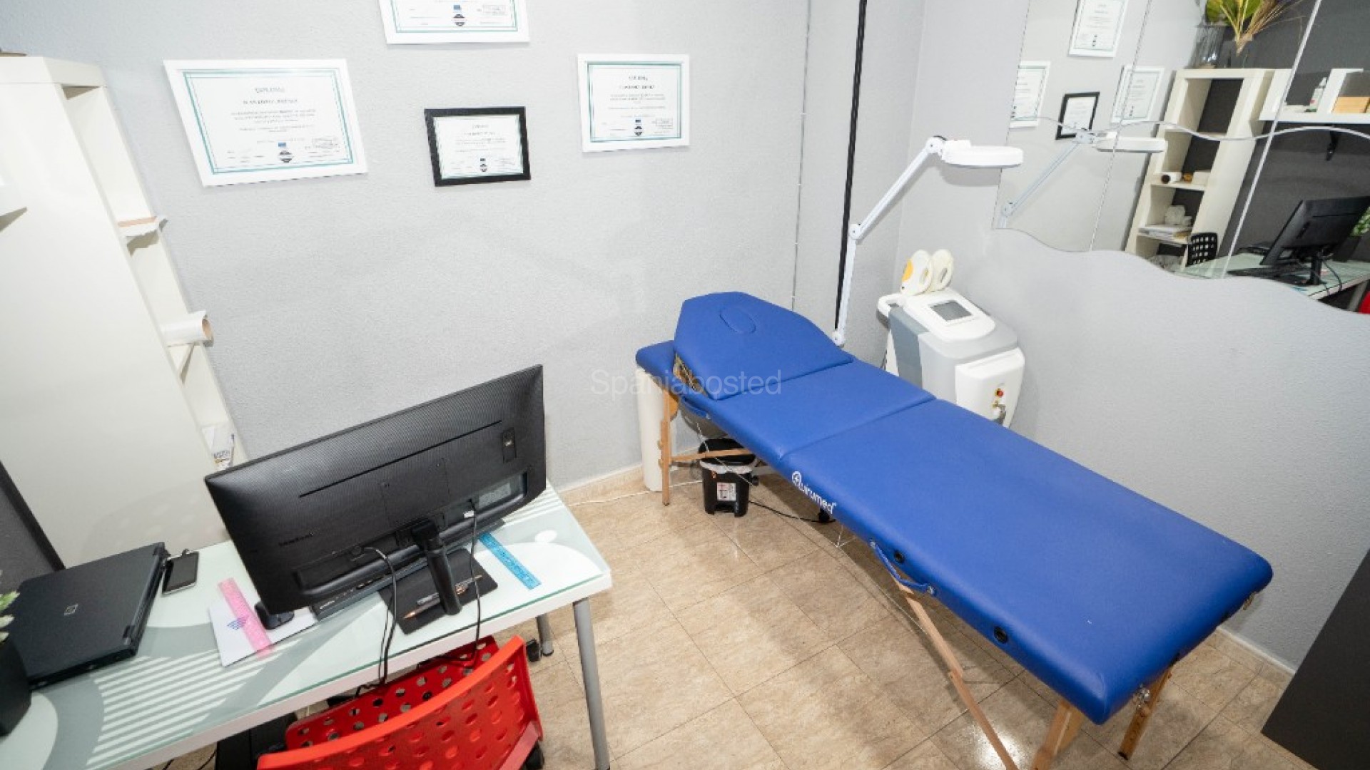 Resale - Commercial -
Torrevieja