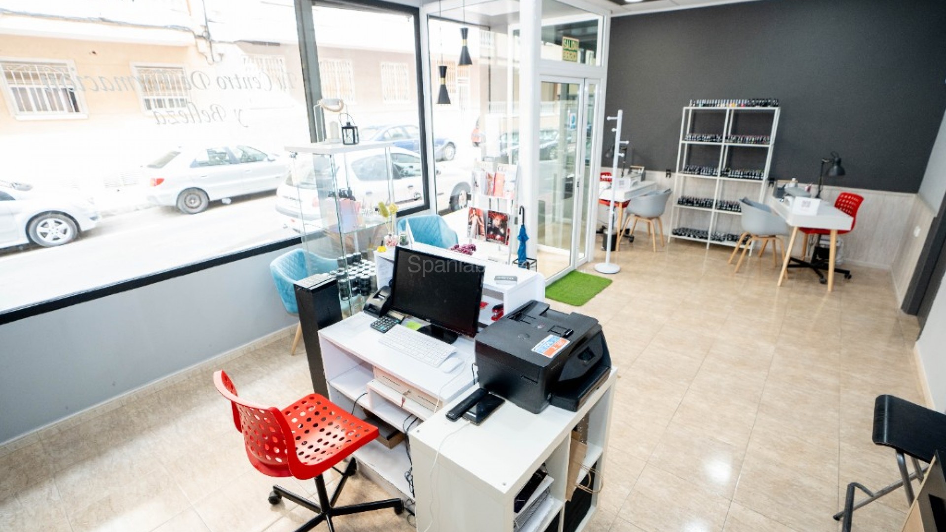 Resale - Commercial -
Torrevieja