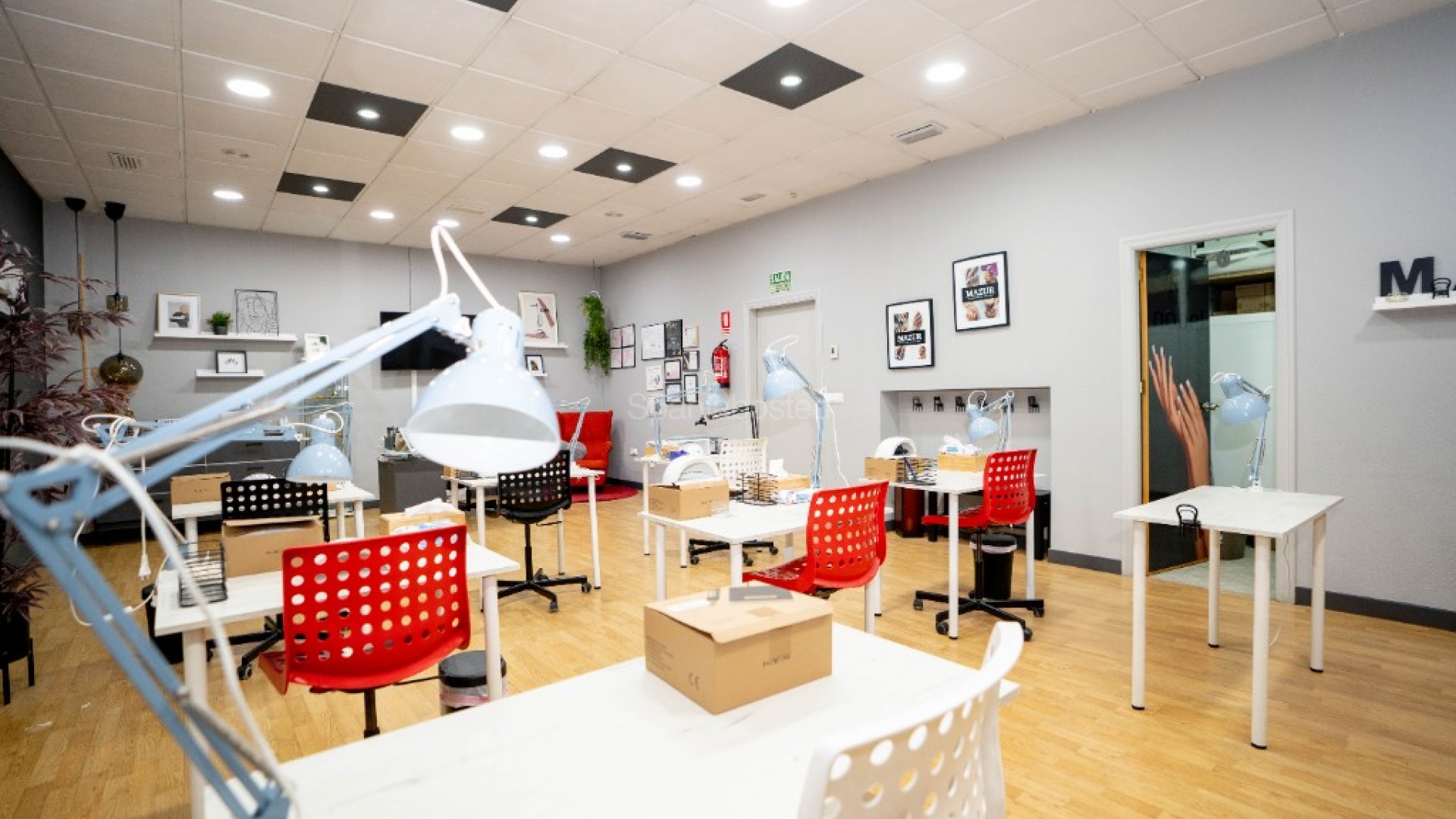 Resale - Commercial -
Torrevieja