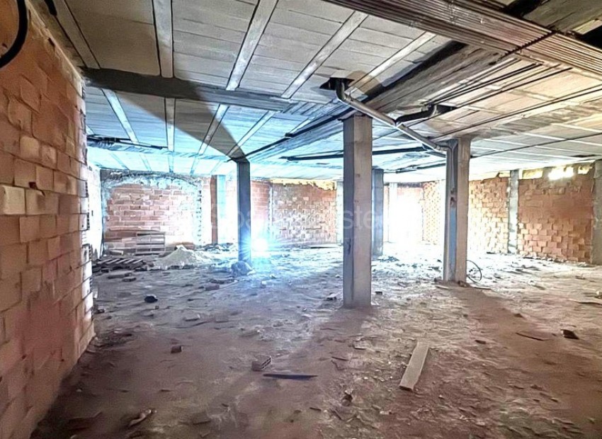 Resale - Commercial -
Torrevieja