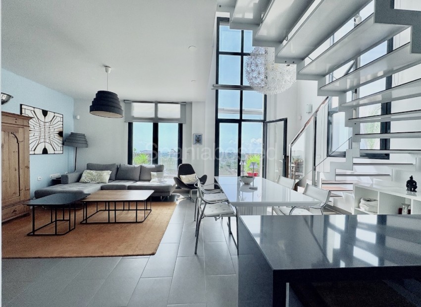 Resale - Duplex apartment -
Las Ramblas