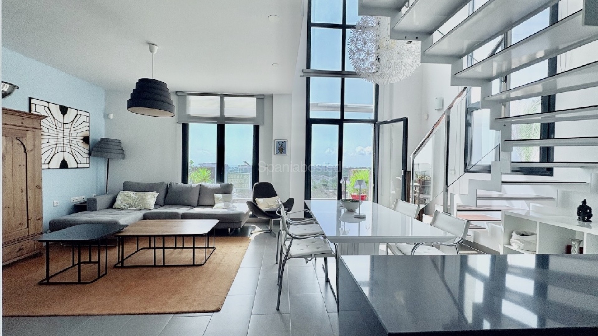 Resale - Duplex apartment -
Las Ramblas