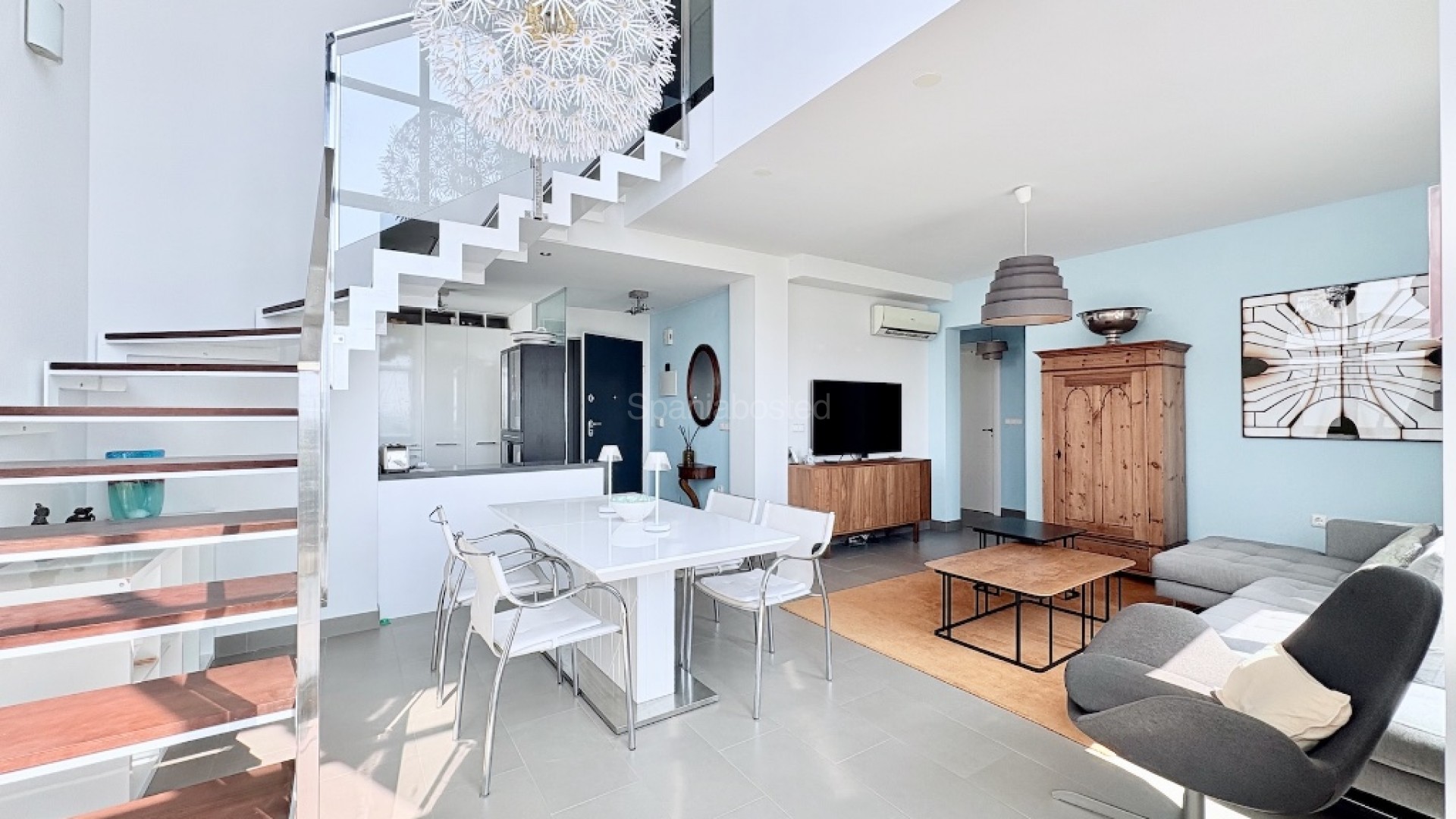 Resale - Duplex apartment -
Las Ramblas