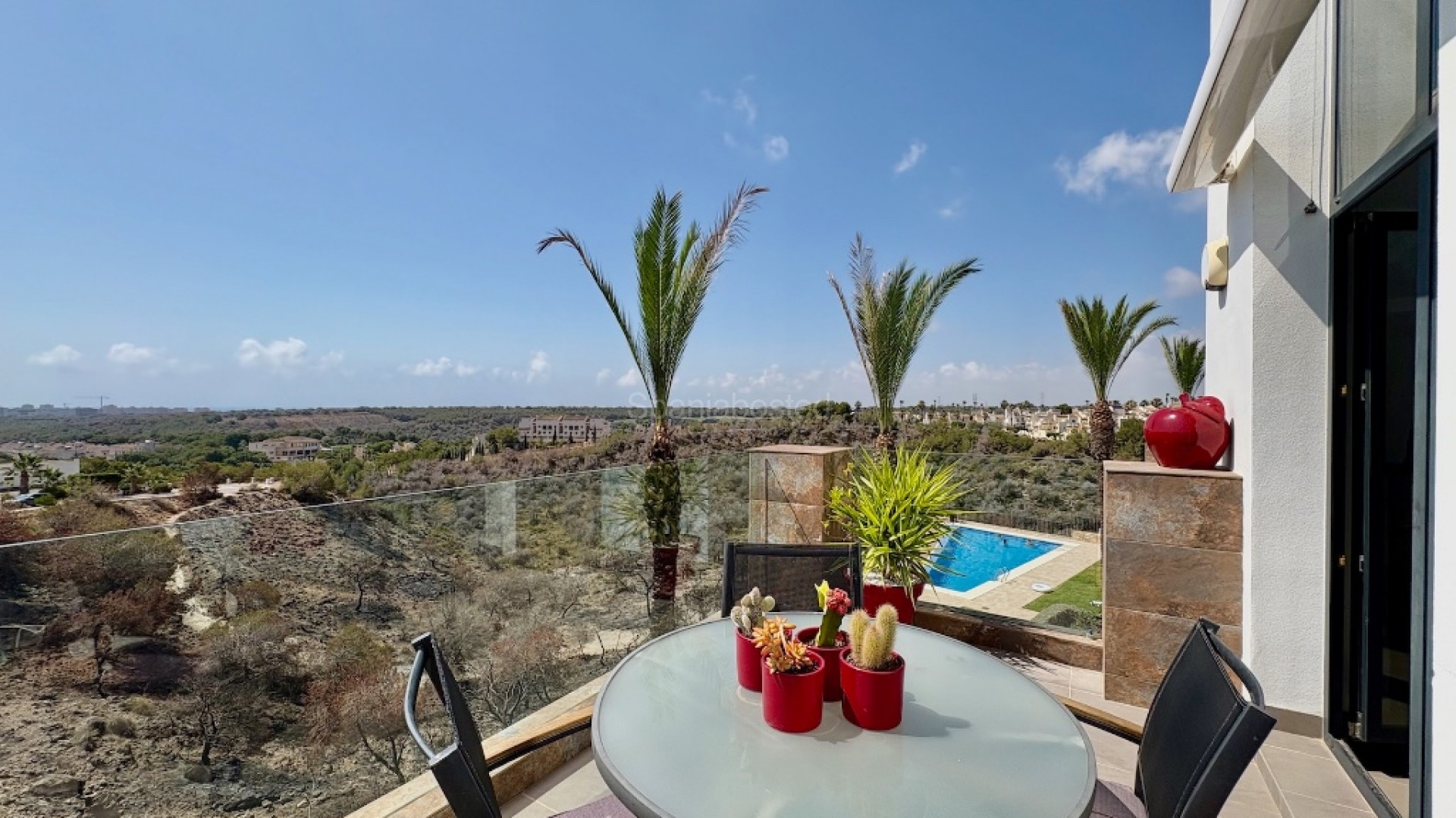 Resale - Duplex apartment -
Las Ramblas