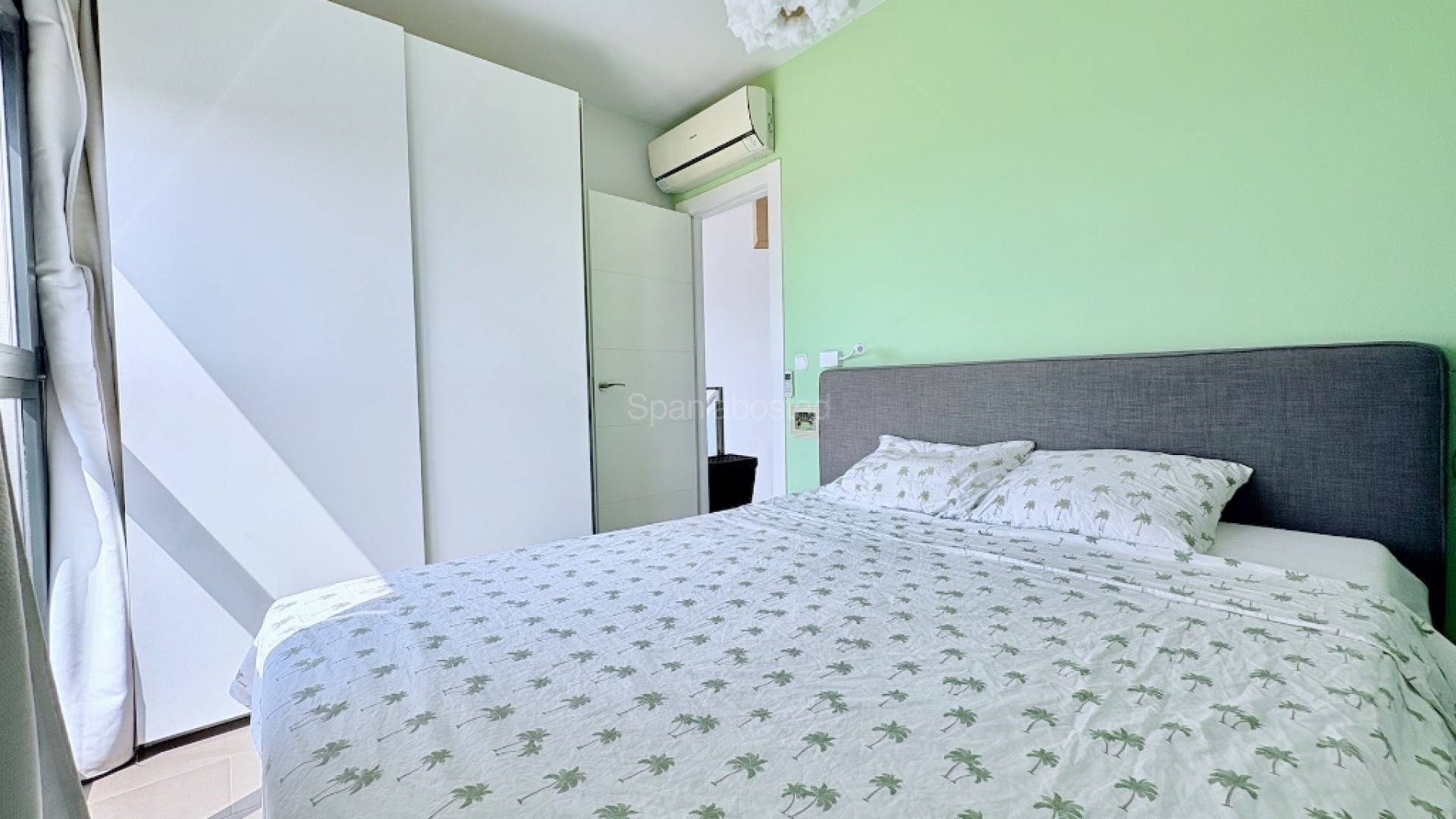 Resale - Duplex apartment -
Las Ramblas