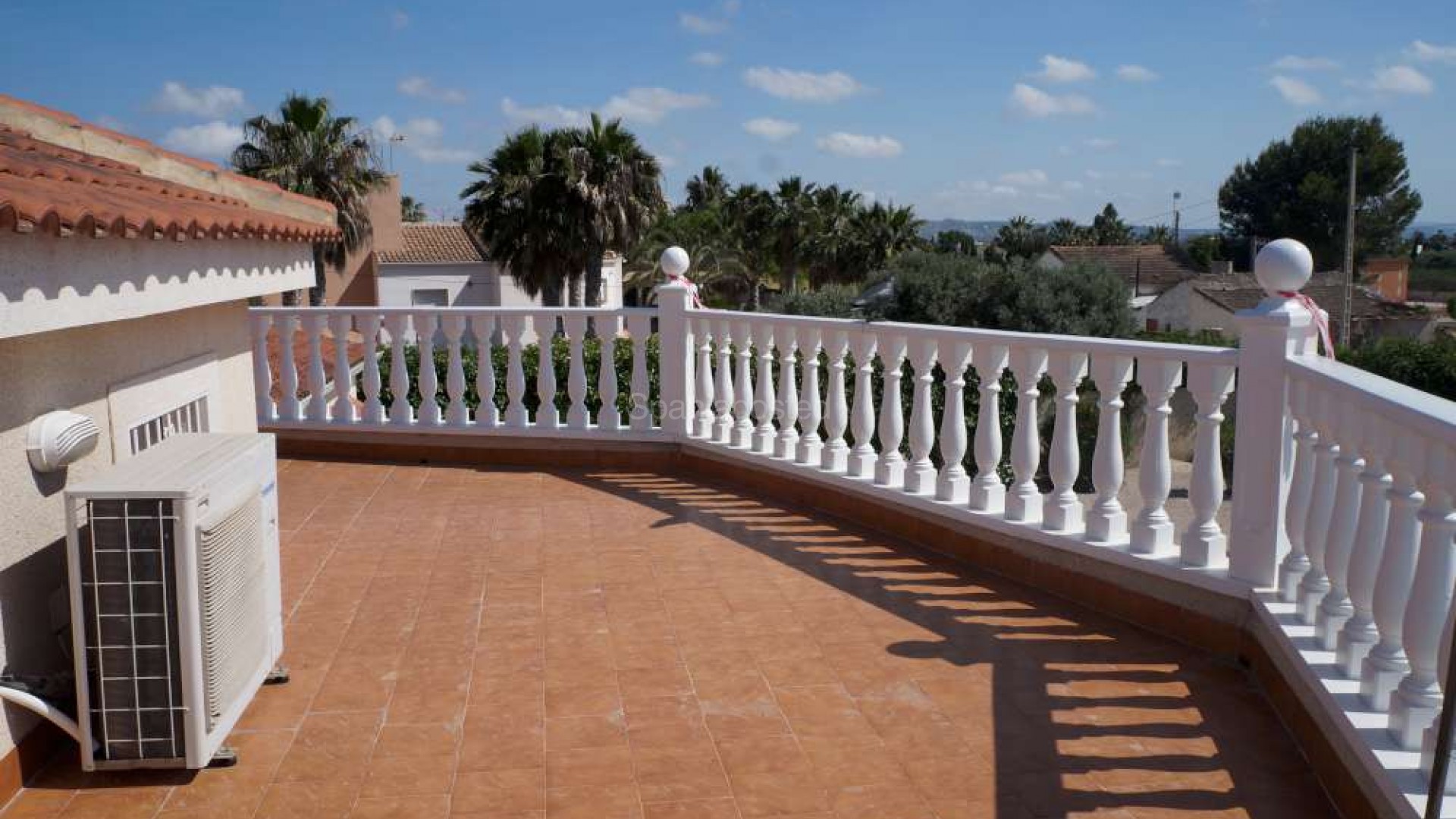 Resale - Finca Country Property -
Catral