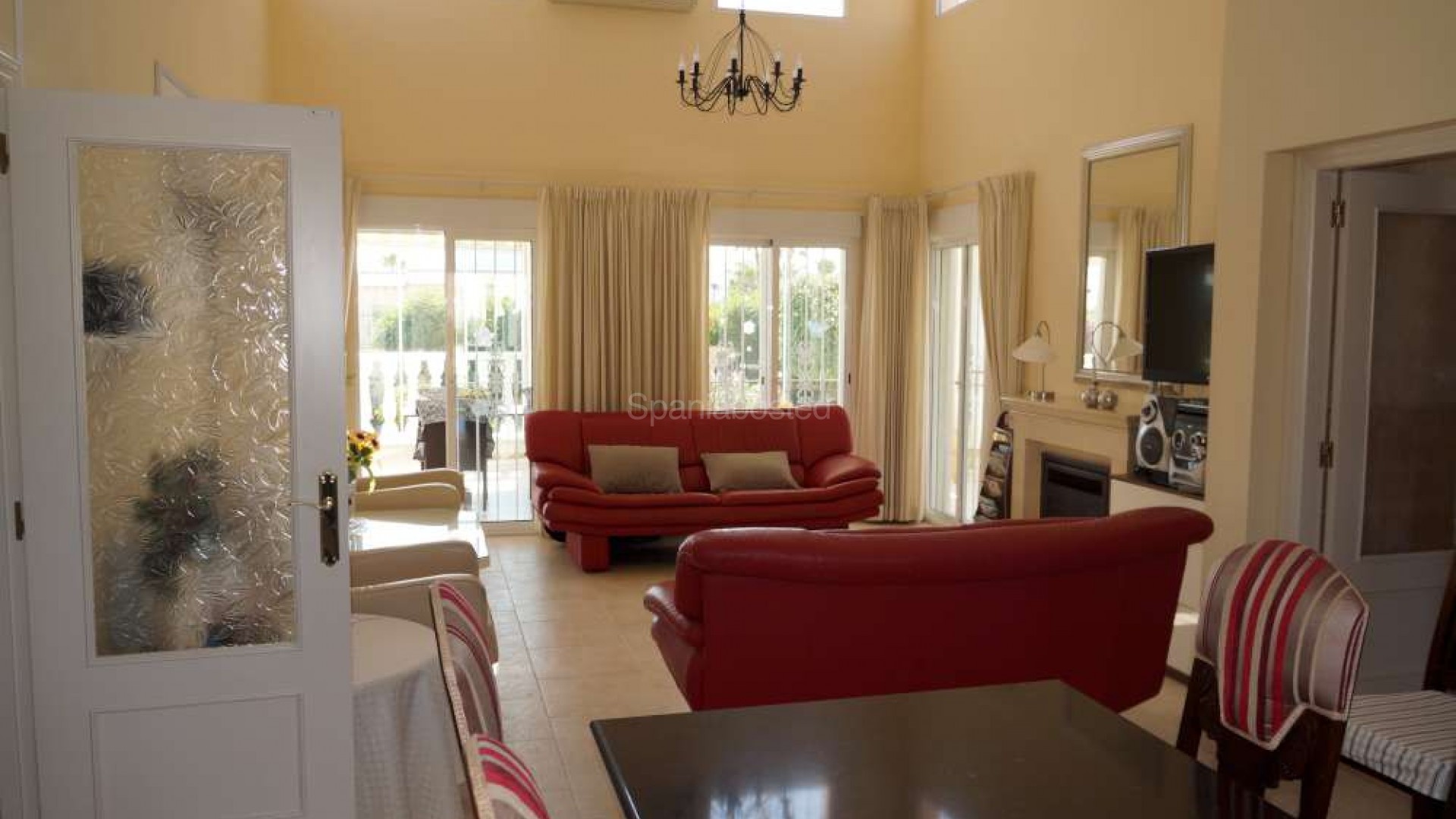 Resale - Finca Country Property -
Catral