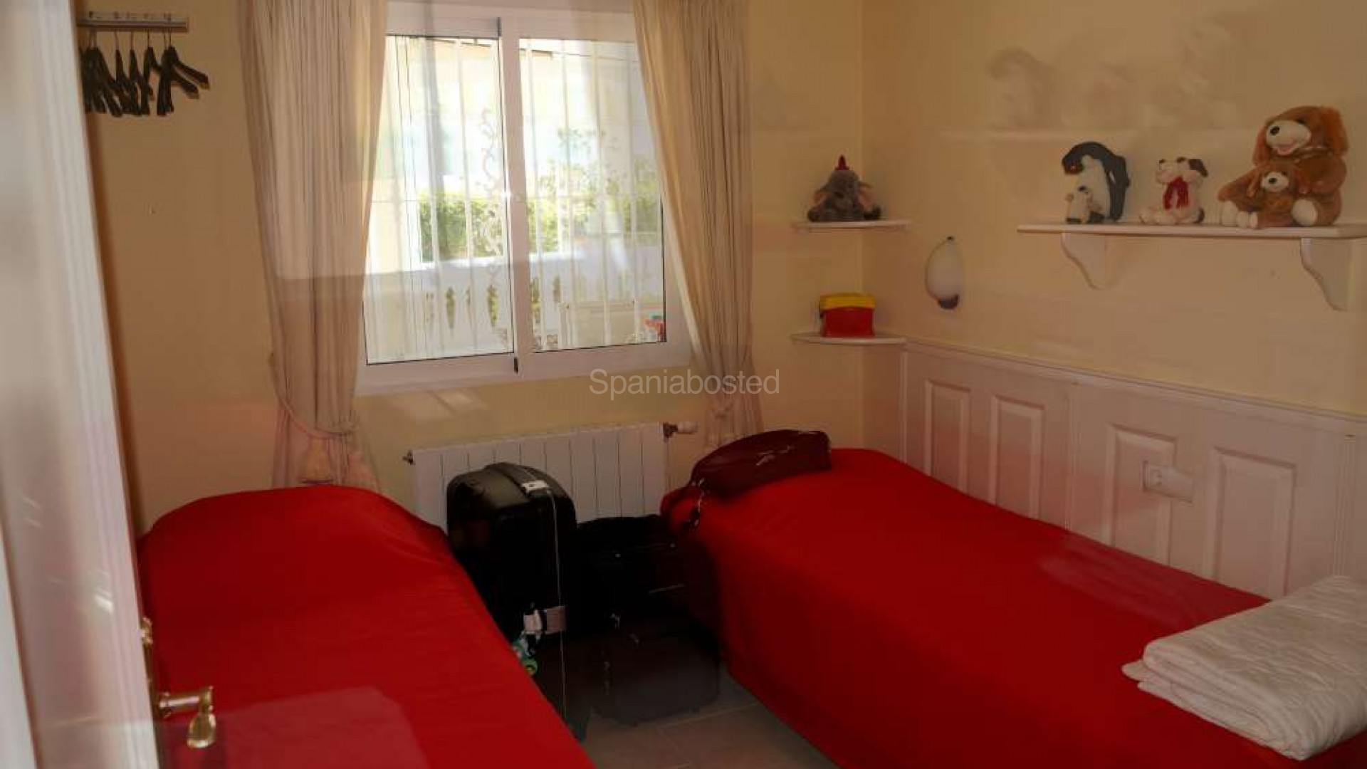 Resale - Finca Country Property -
Catral