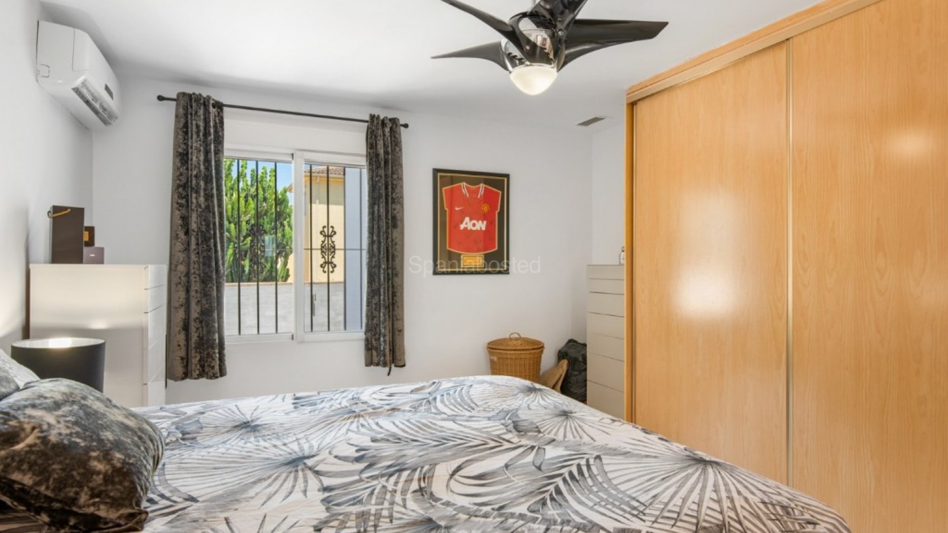 Resale - Finca Country Property -
Catral