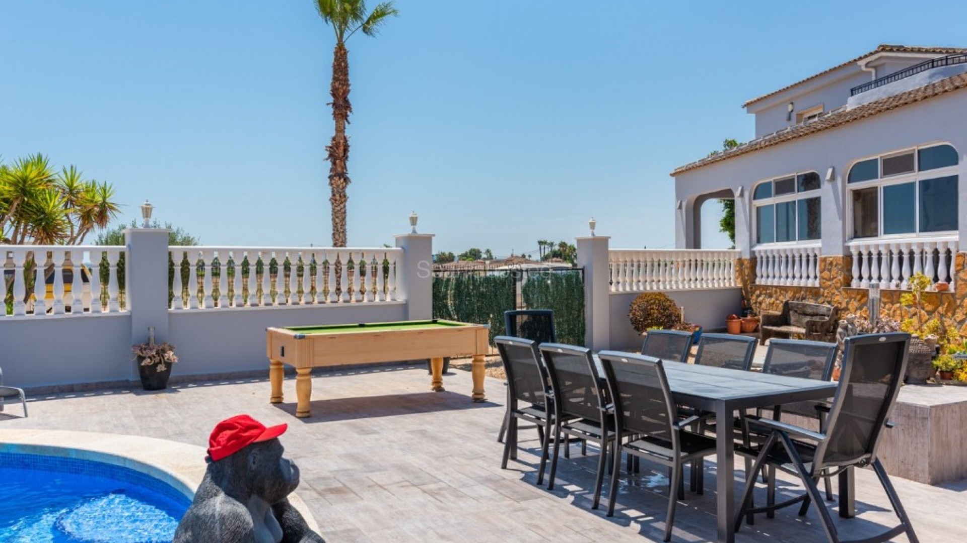 Resale - Finca Country Property -
Catral