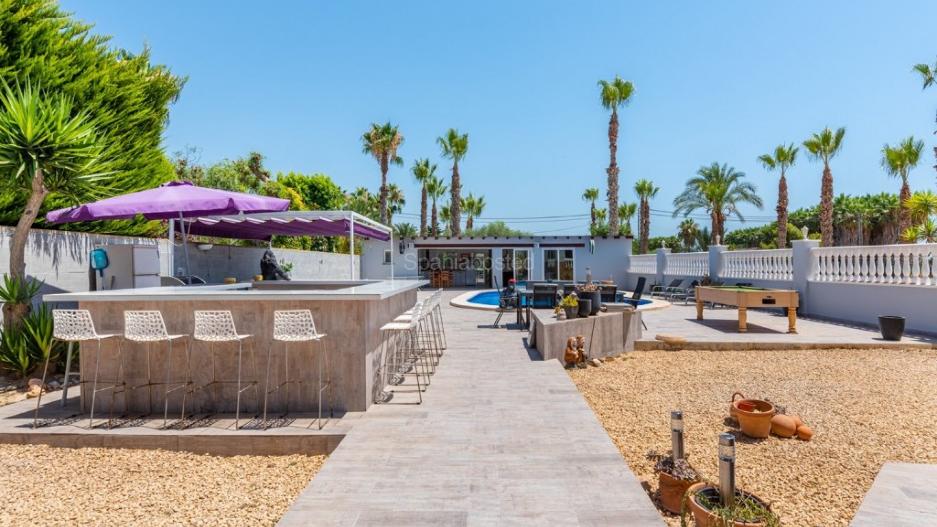 Resale - Finca Country Property -
Catral