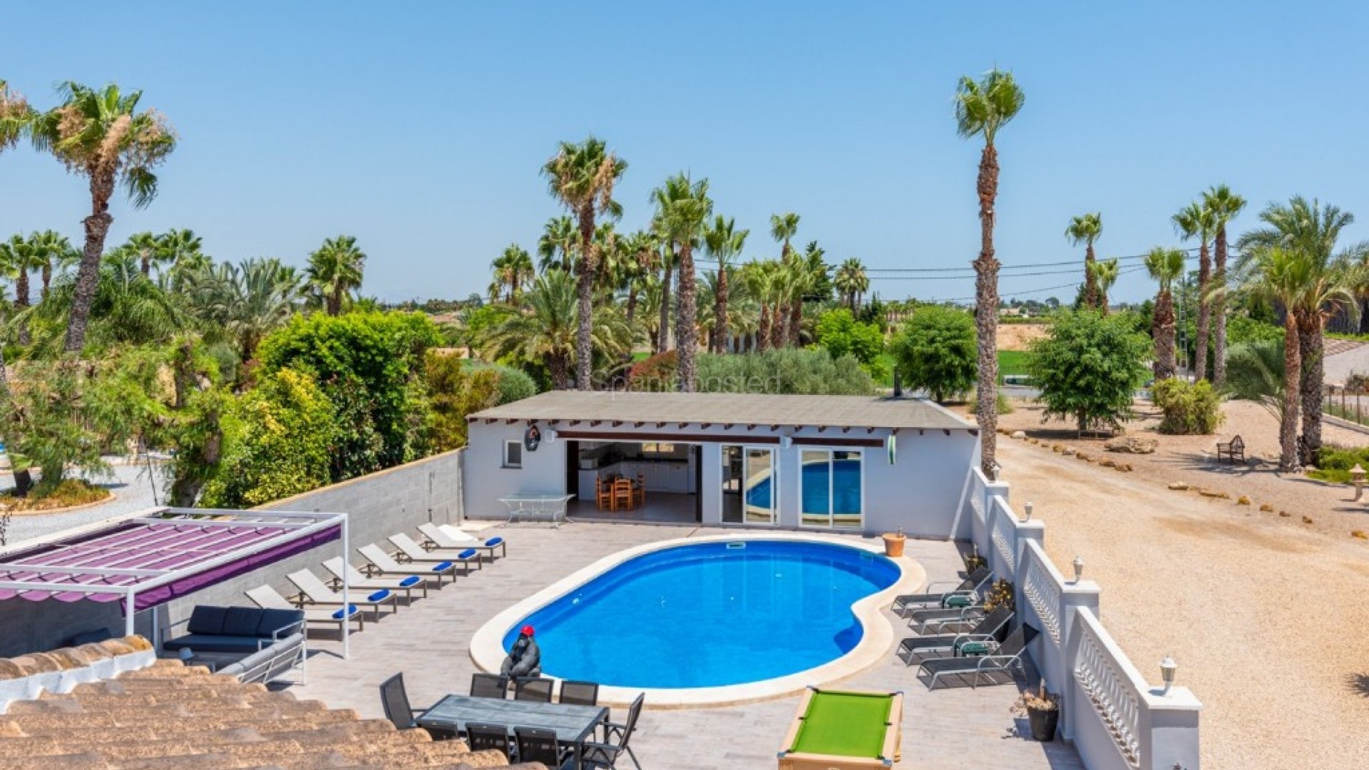 Resale - Finca Country Property -
Catral