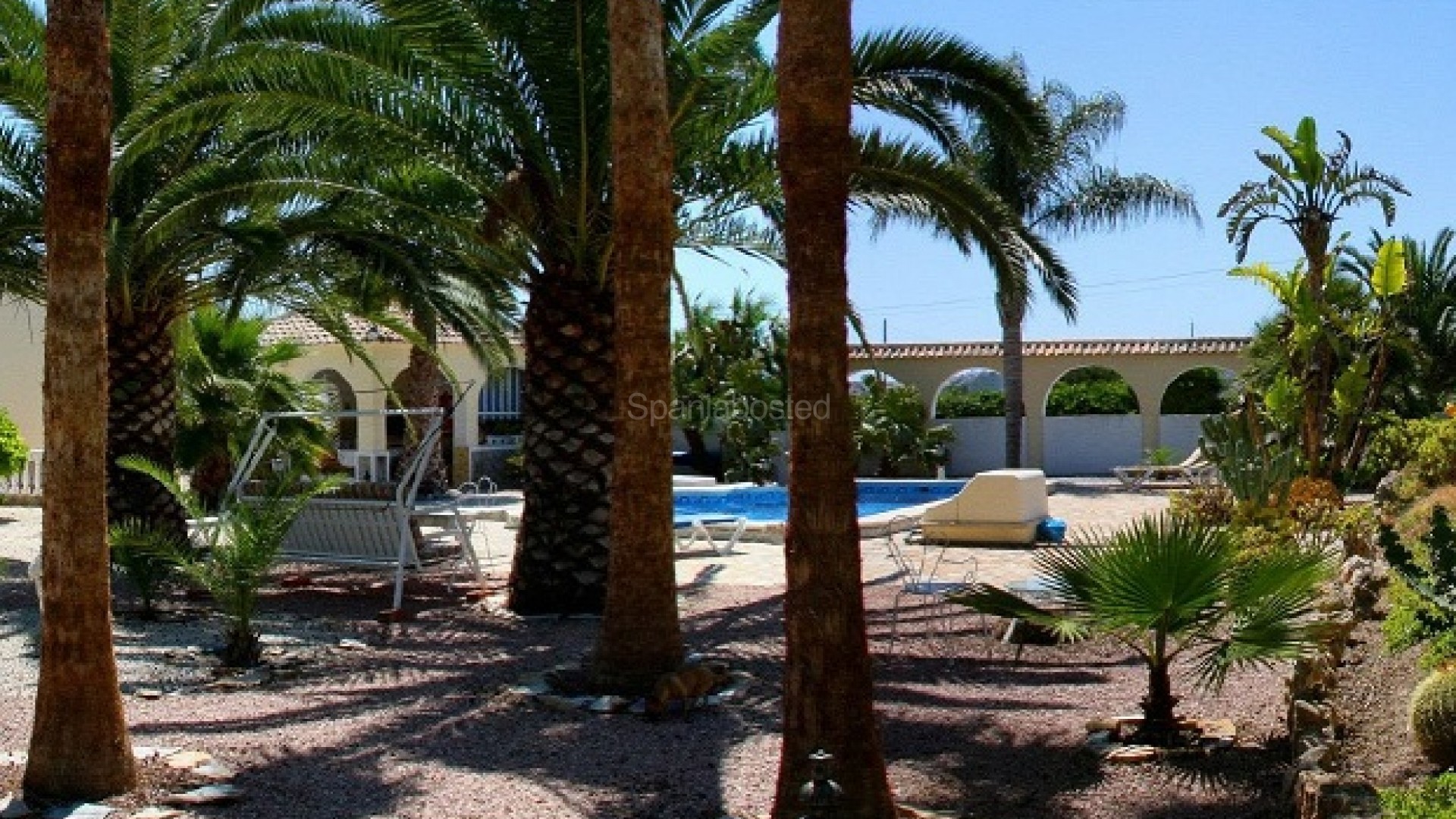 Resale - Finca Country Property -
Daya Vieja