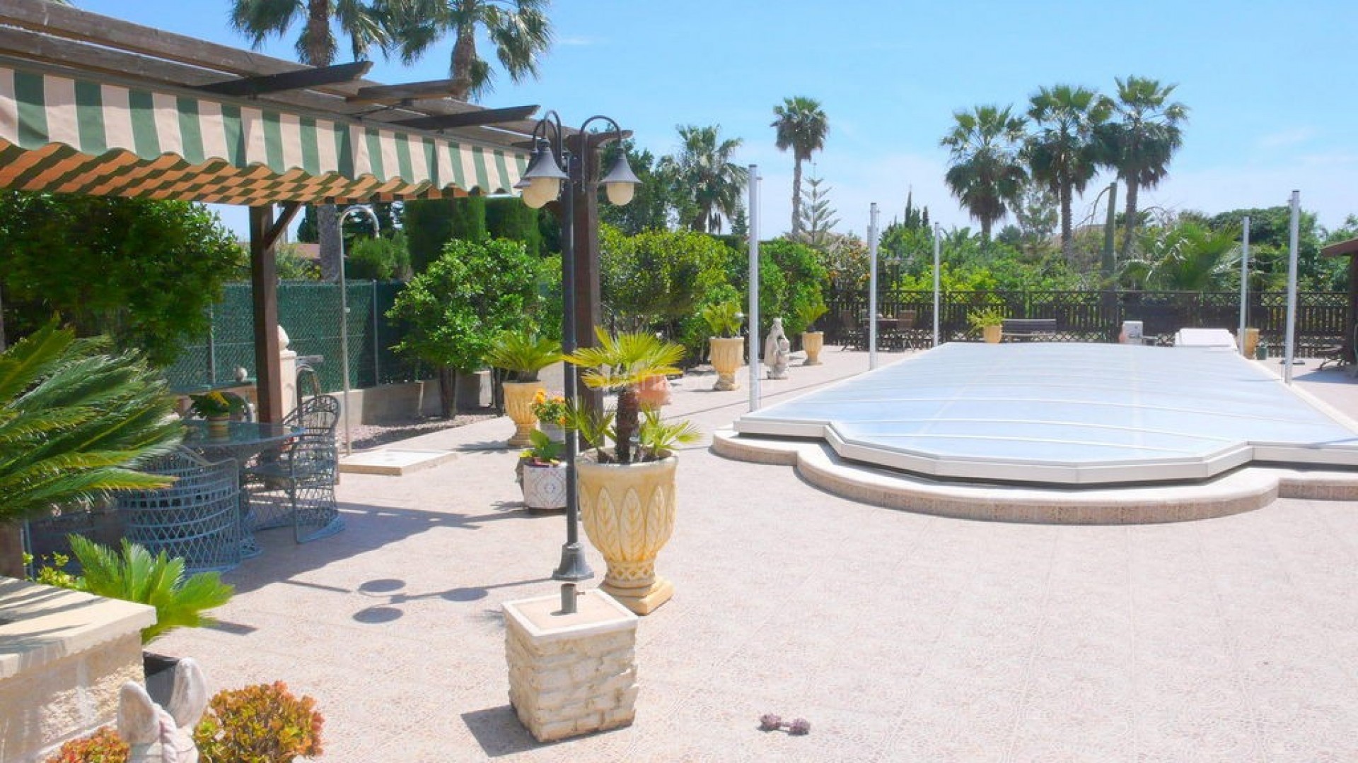 Resale - Finca Country Property -
Dolores