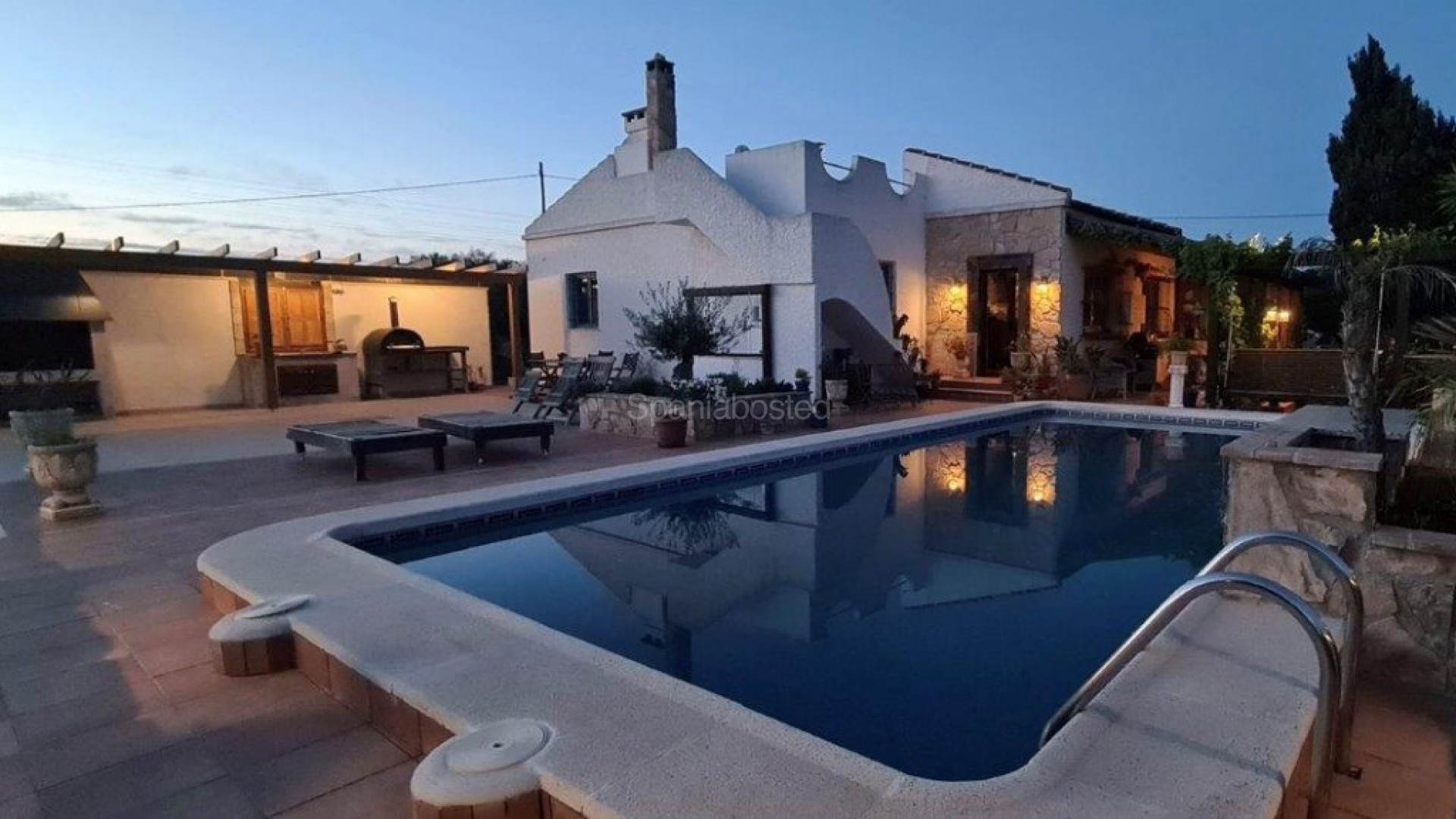 Resale - Finca Country Property -
Los Montesinos