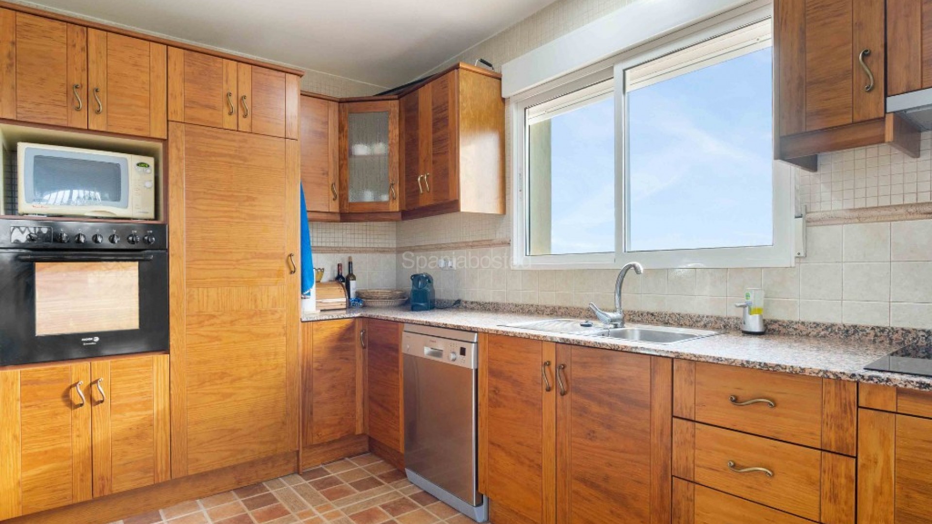 Resale - Finca Country Property -
Orihuela