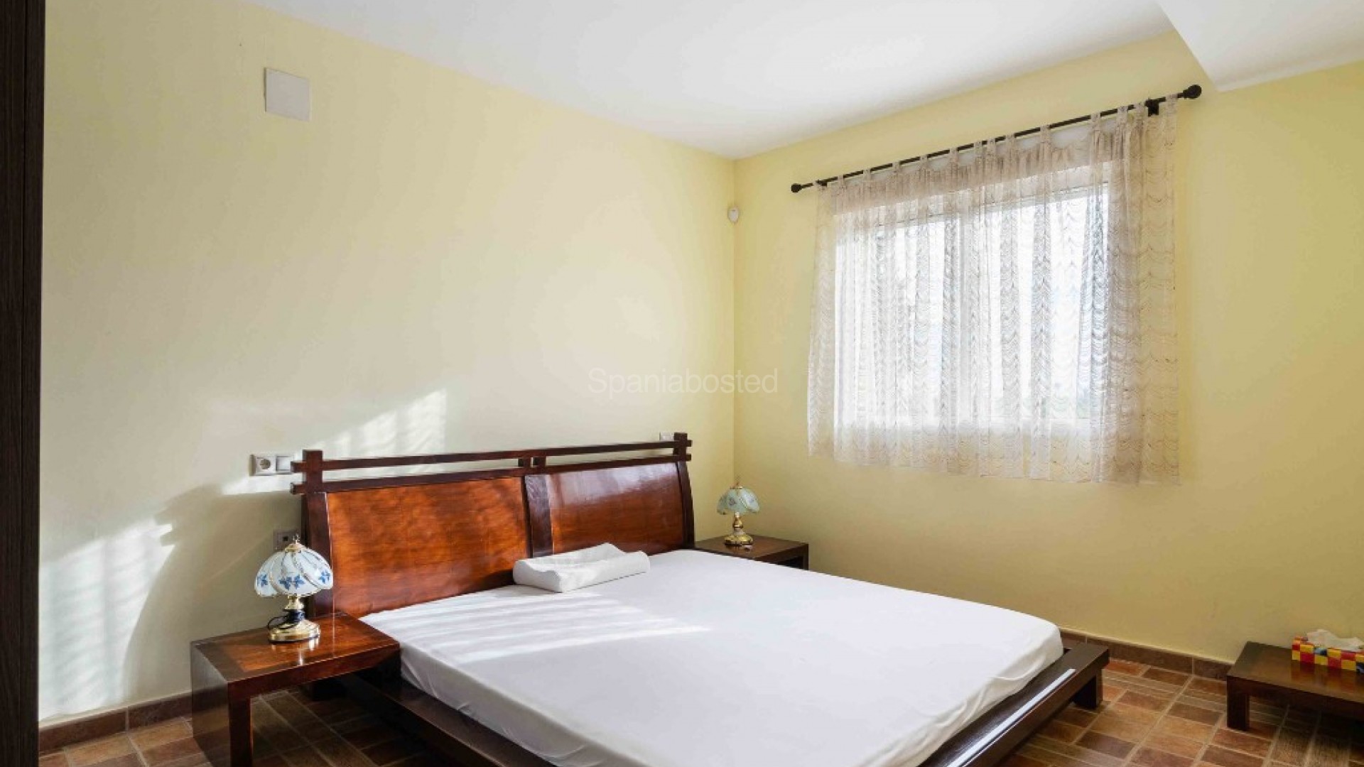 Resale - Finca Country Property -
Orihuela