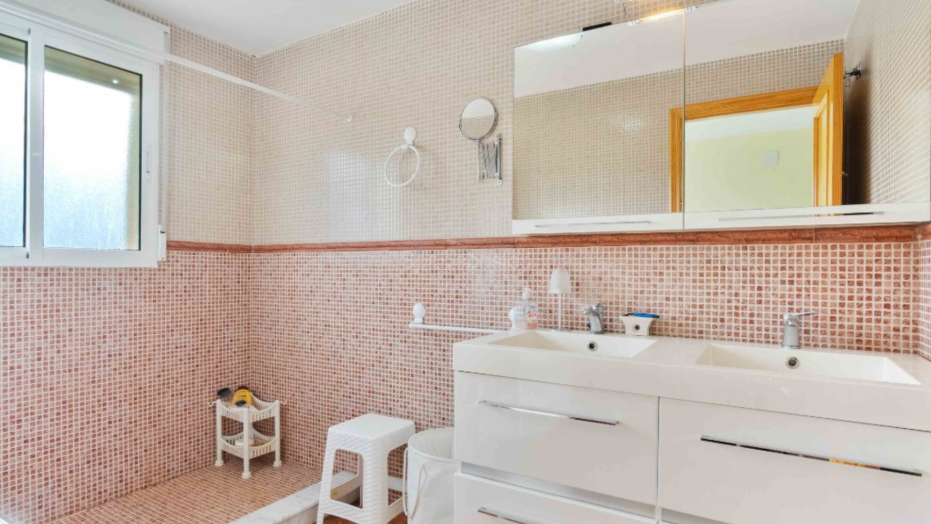 Resale - Finca Country Property -
Orihuela