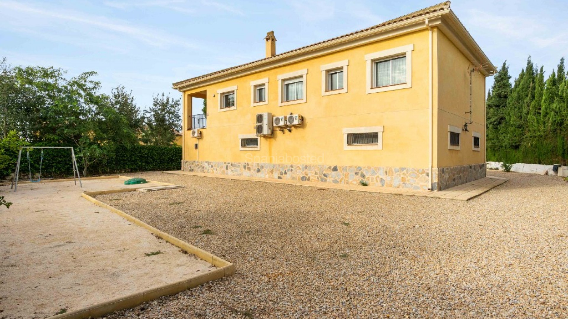 Resale - Finca Country Property -
Orihuela