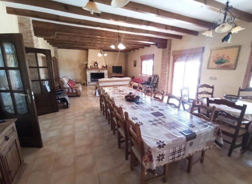 Resale - Finca Country Property -
San Miguel de Salinas