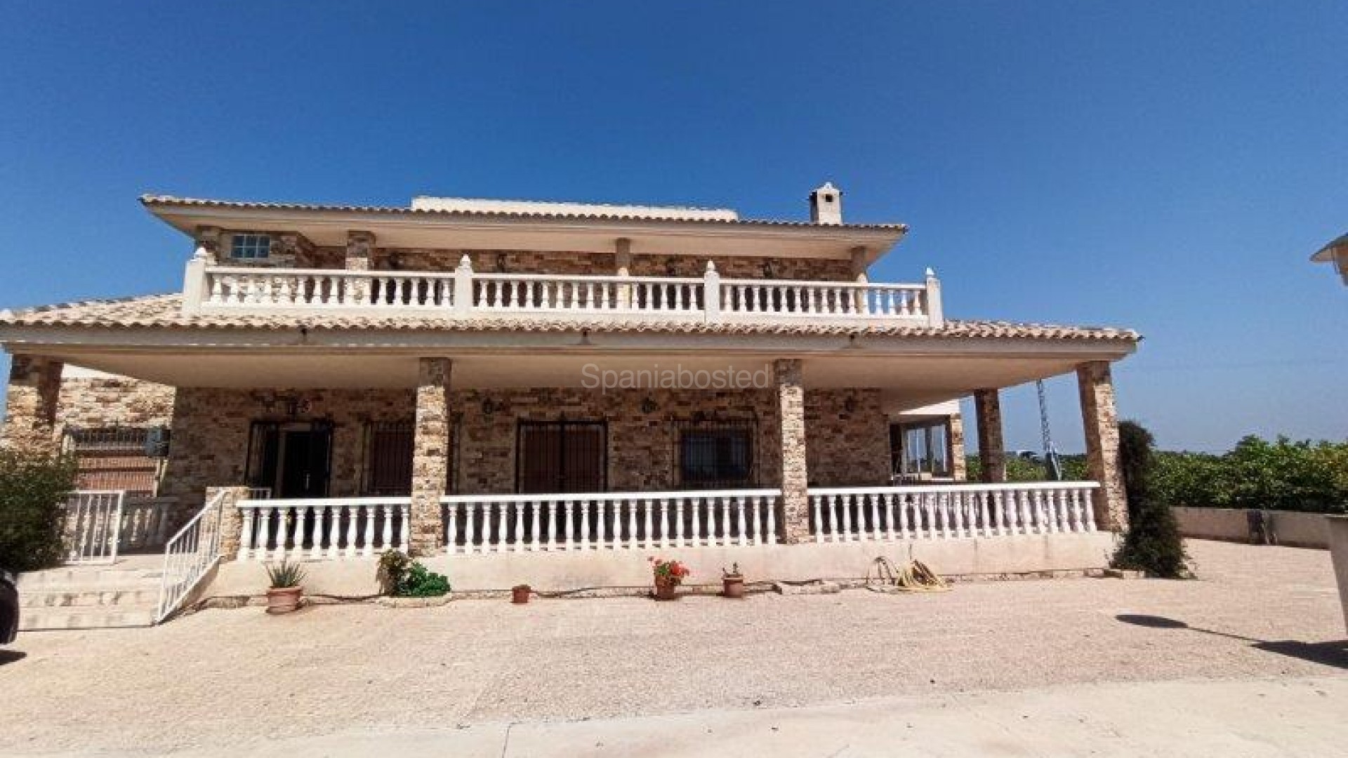 Resale - Finca Country Property -
San Miguel de Salinas