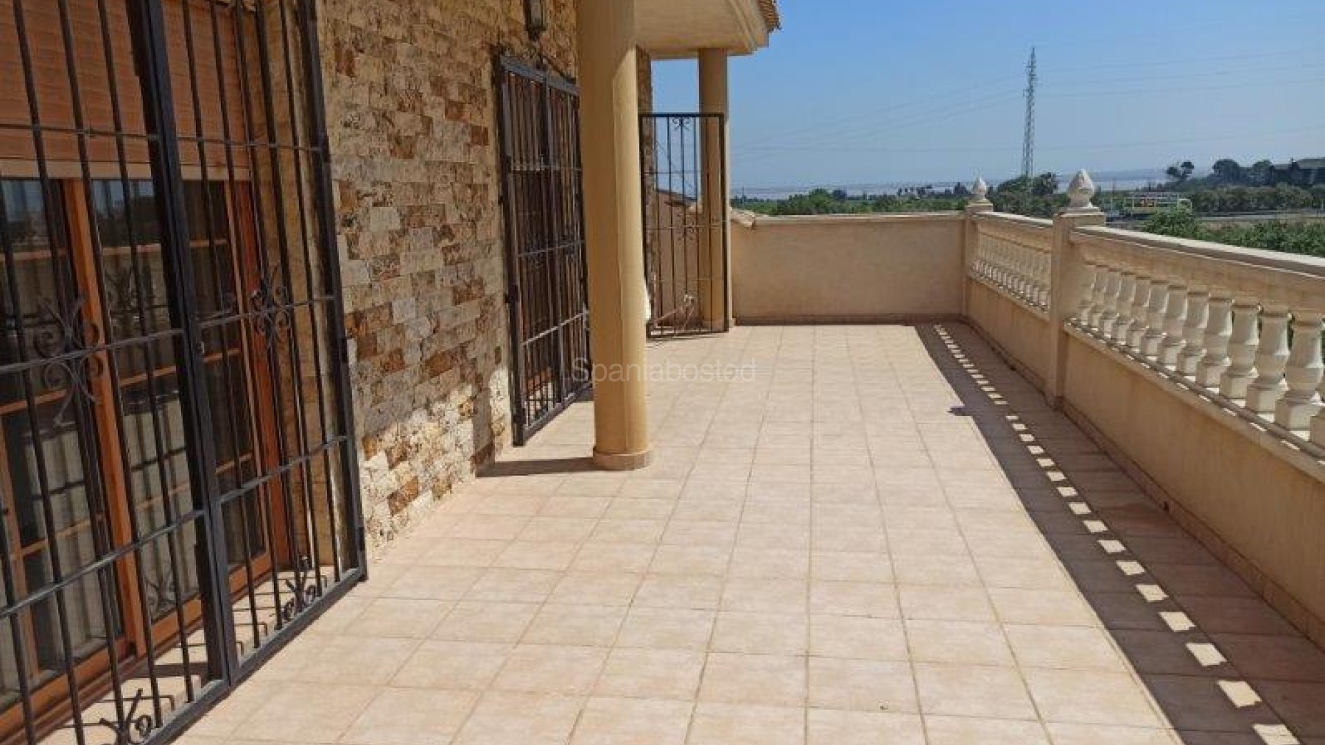 Resale - Finca Country Property -
San Miguel de Salinas