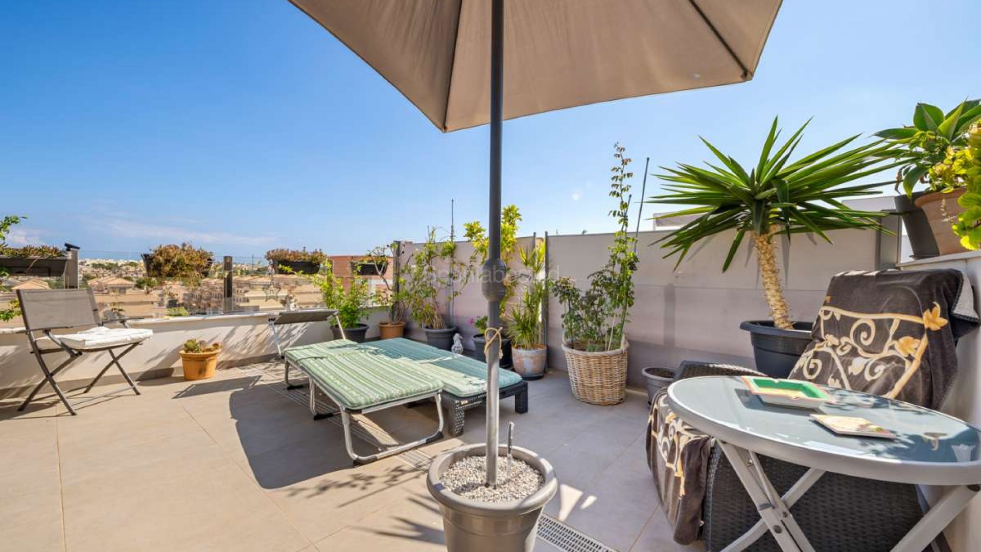 Resale - House -
Villamartín - Villamartin