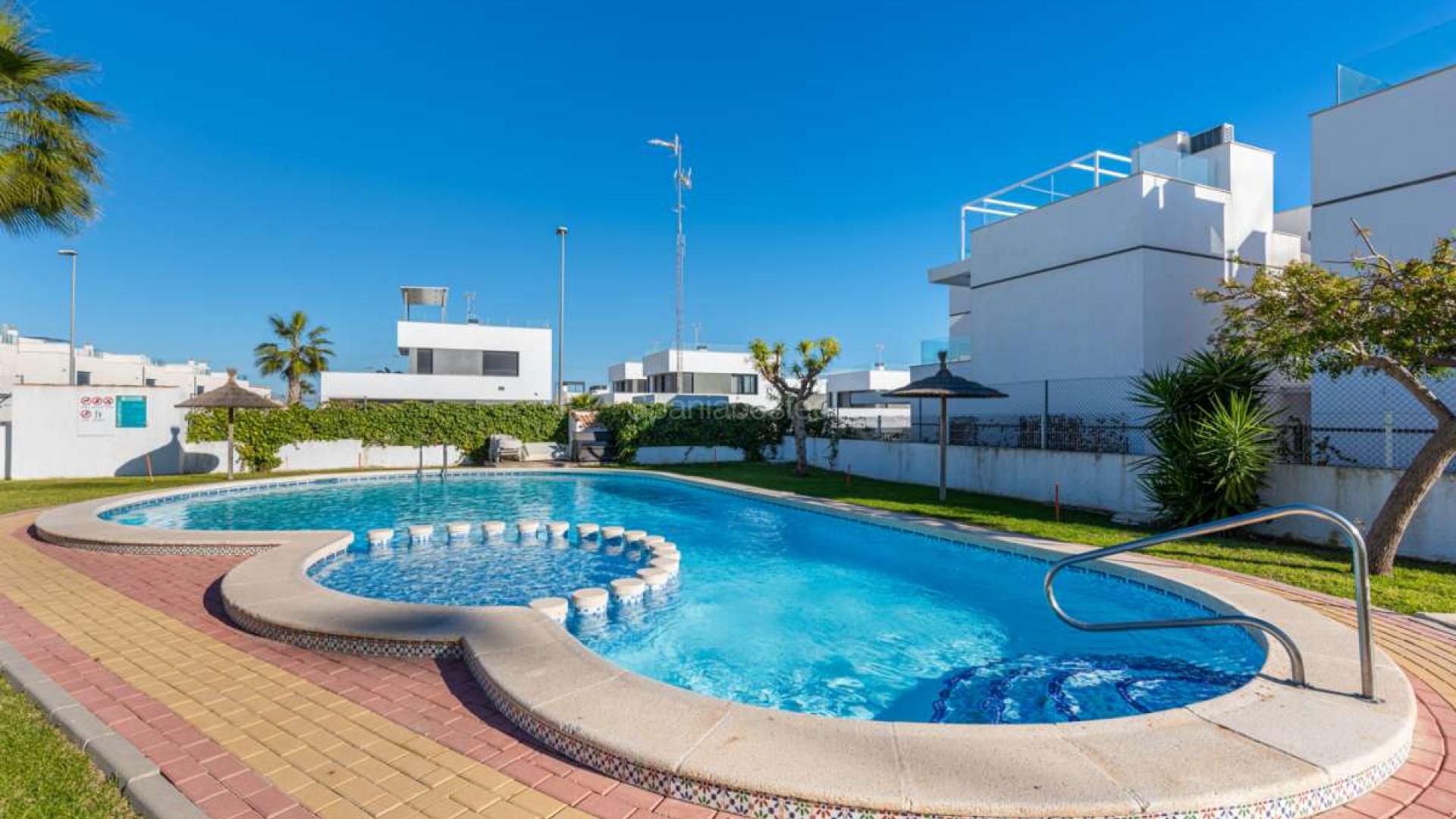 Resale - House -
Villamartín - Villamartin