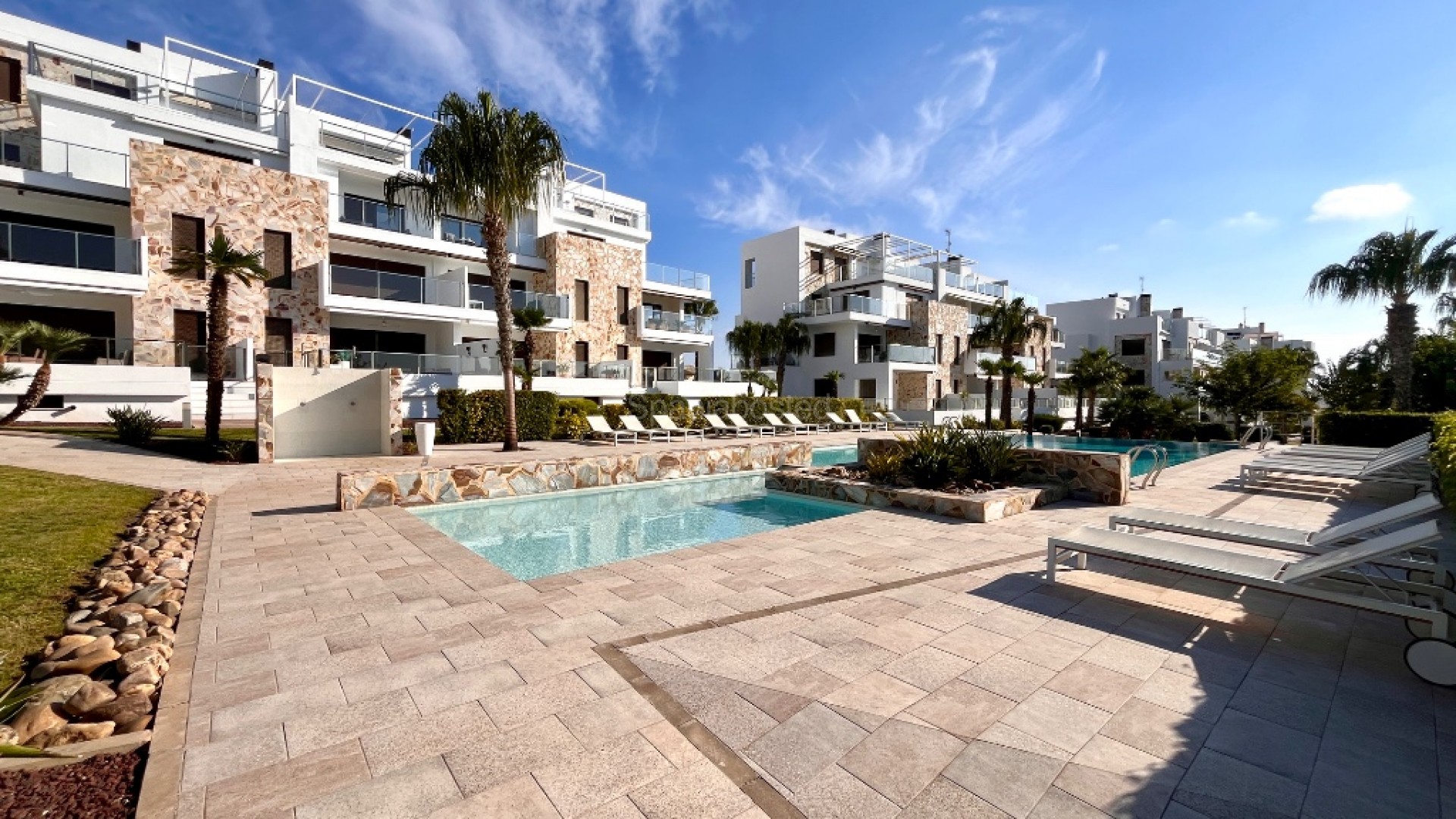 Resale - Semi - Detached Villa -
Los Dolses