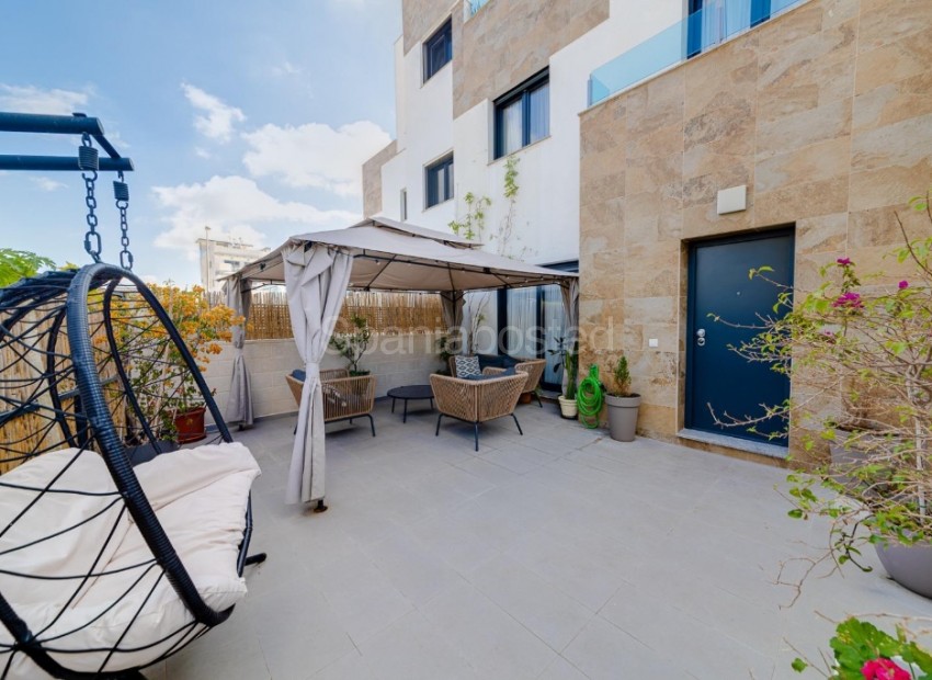 Resale - Semi - Detached Villa -
Orihuela Costa - Villamartin